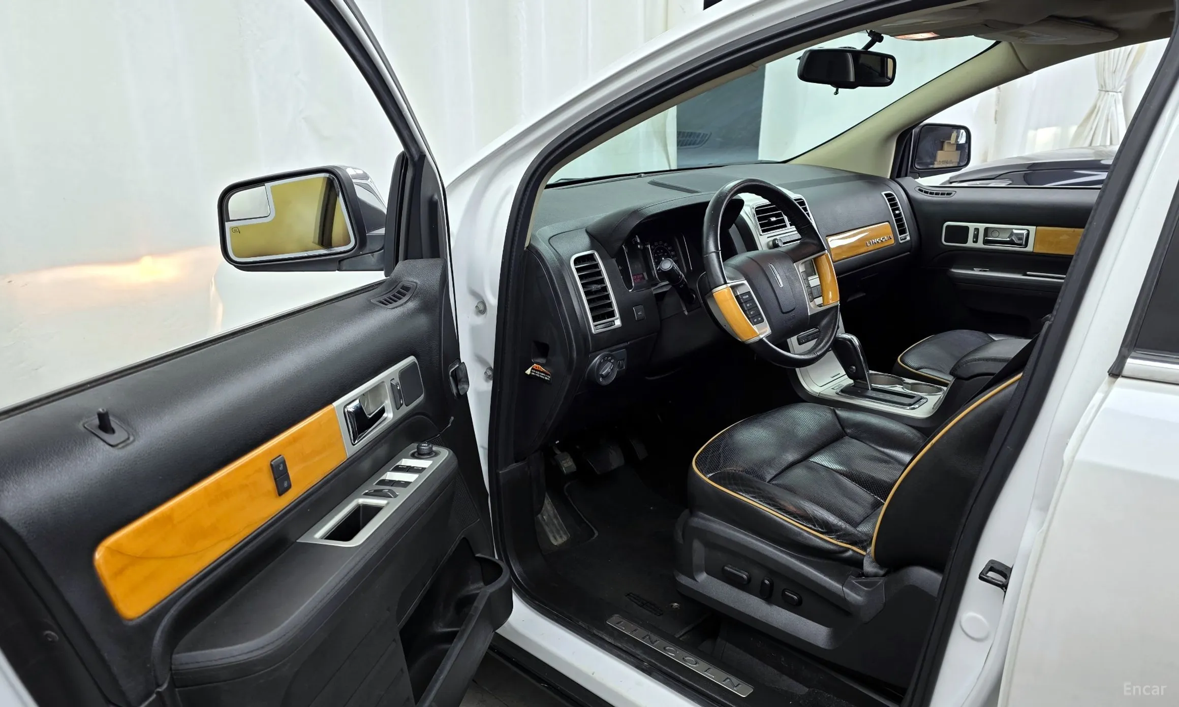 Lincoln MKX превью 10
