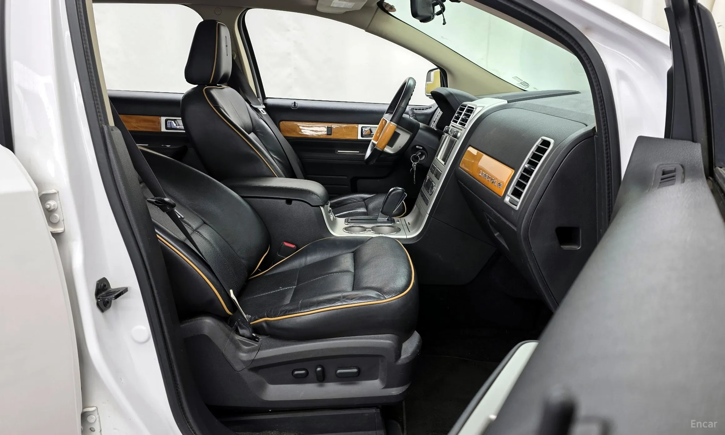 Lincoln MKX превью 11