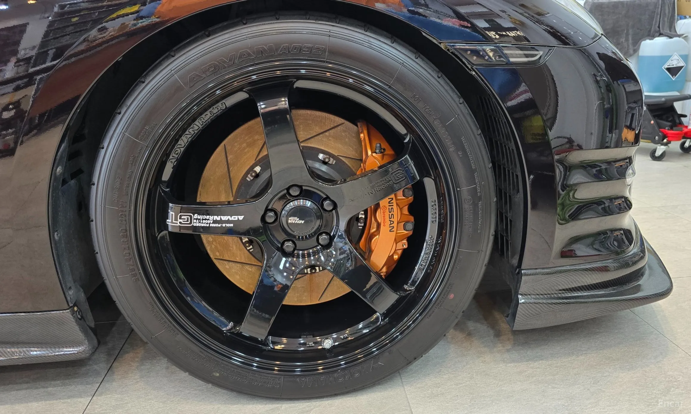 Nissan GT-R превью 5