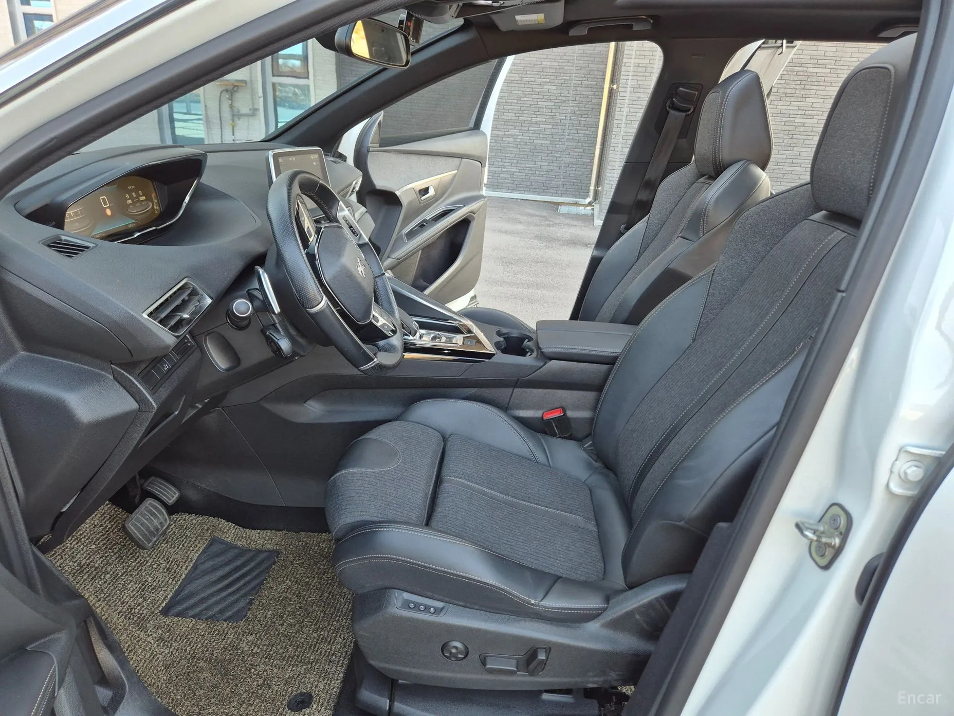 Peugeot 5008 2nd generation превью 14