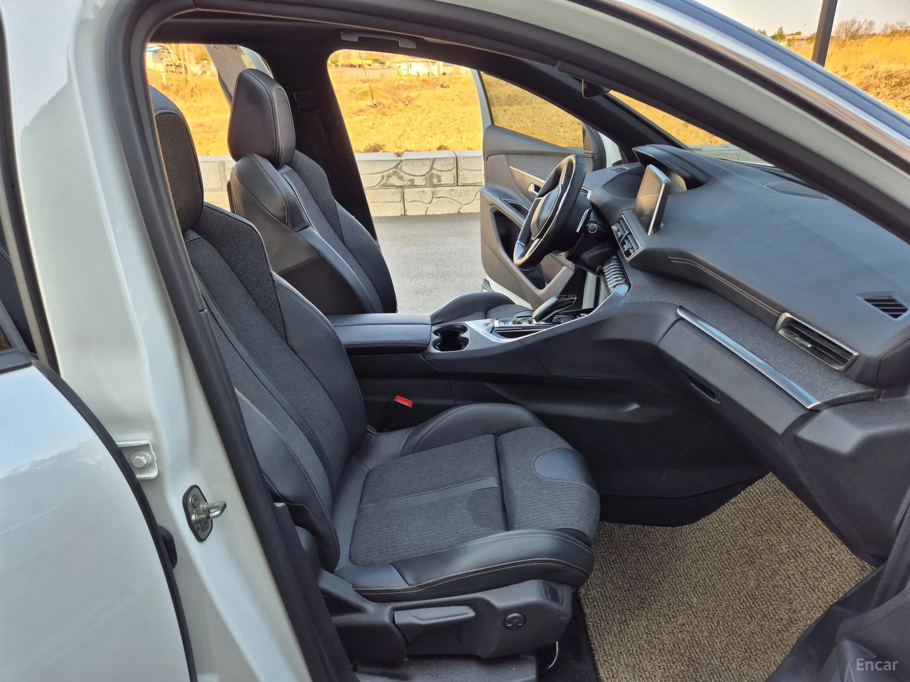 Peugeot 5008 2nd generation превью 17