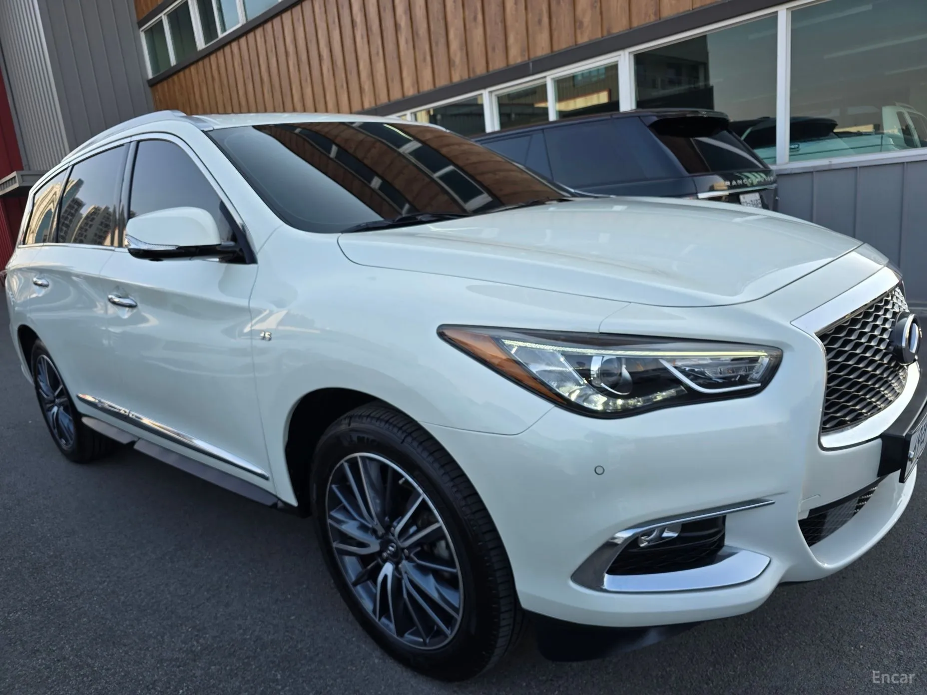Infiniti QX60 превью 17