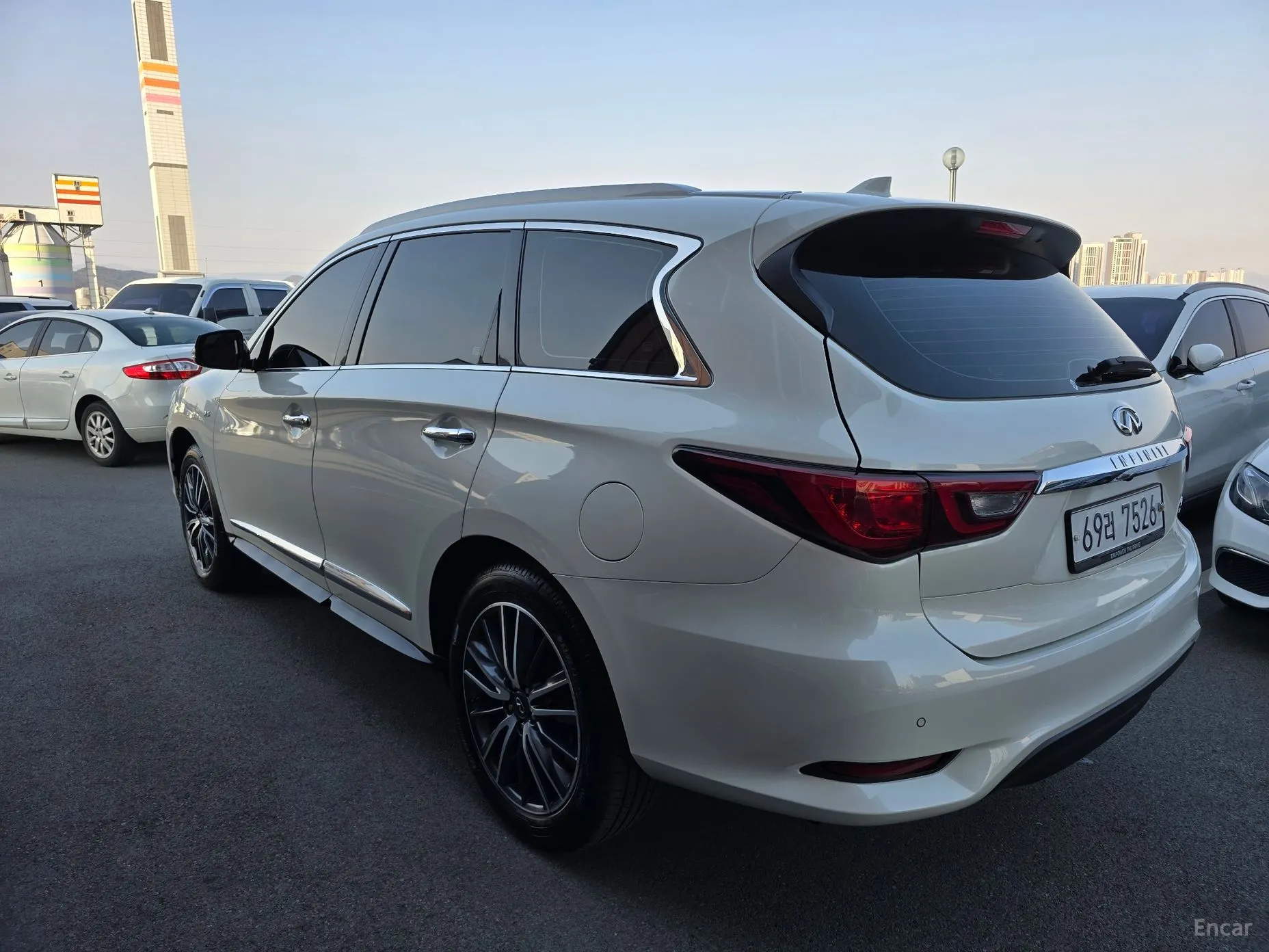 Infiniti QX60 превью 20