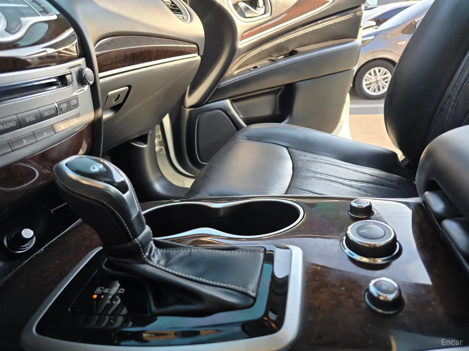 Infiniti QX60 превью 9
