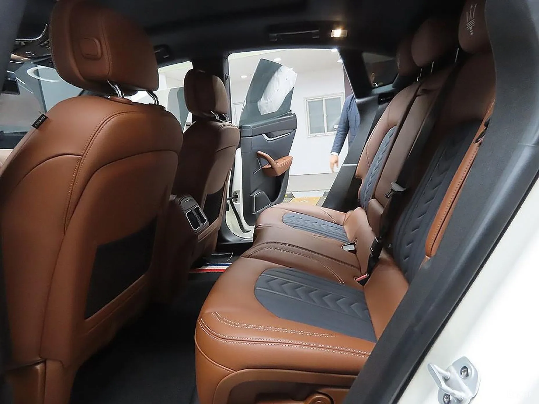 Maserati Levante превью 10
