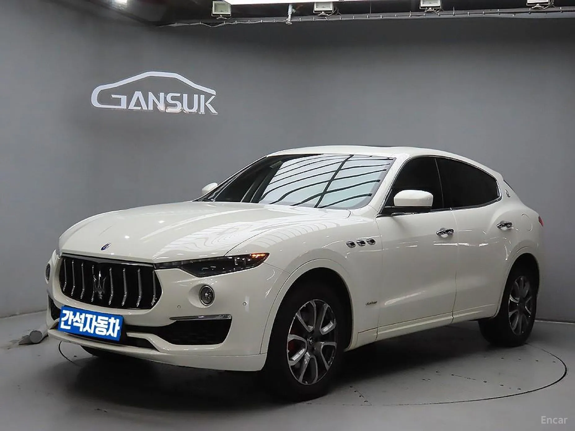 Maserati Levante превью 2