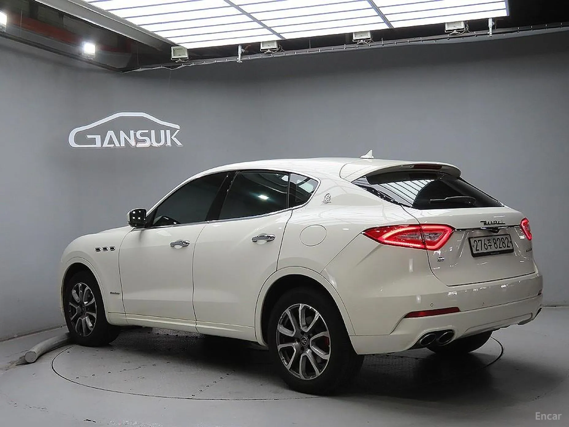 Maserati Levante превью 3