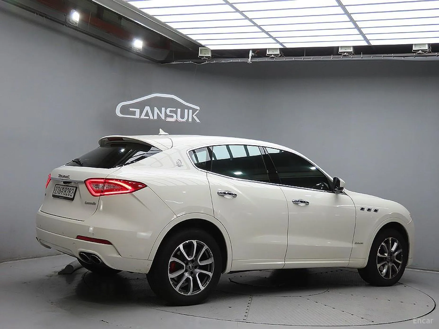 Maserati Levante превью 4