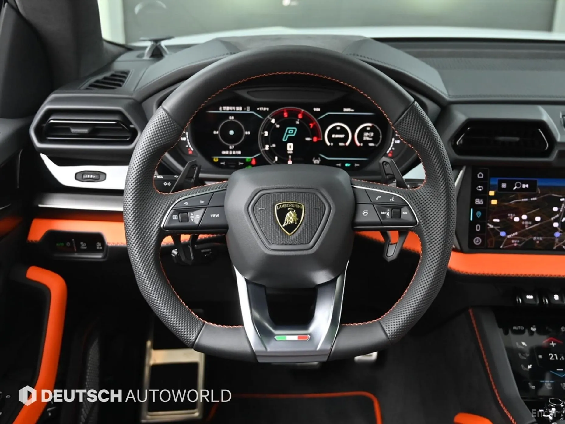 Lamborghini Urus превью 13