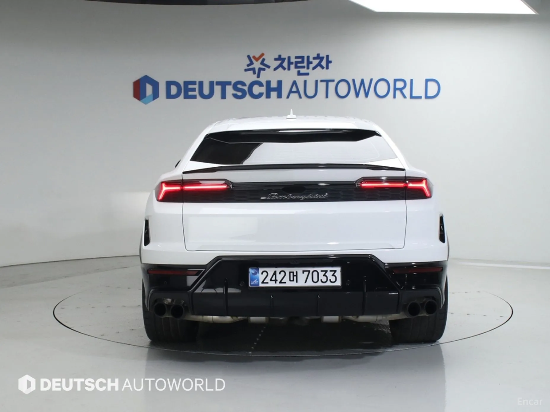 Lamborghini Urus превью 4
