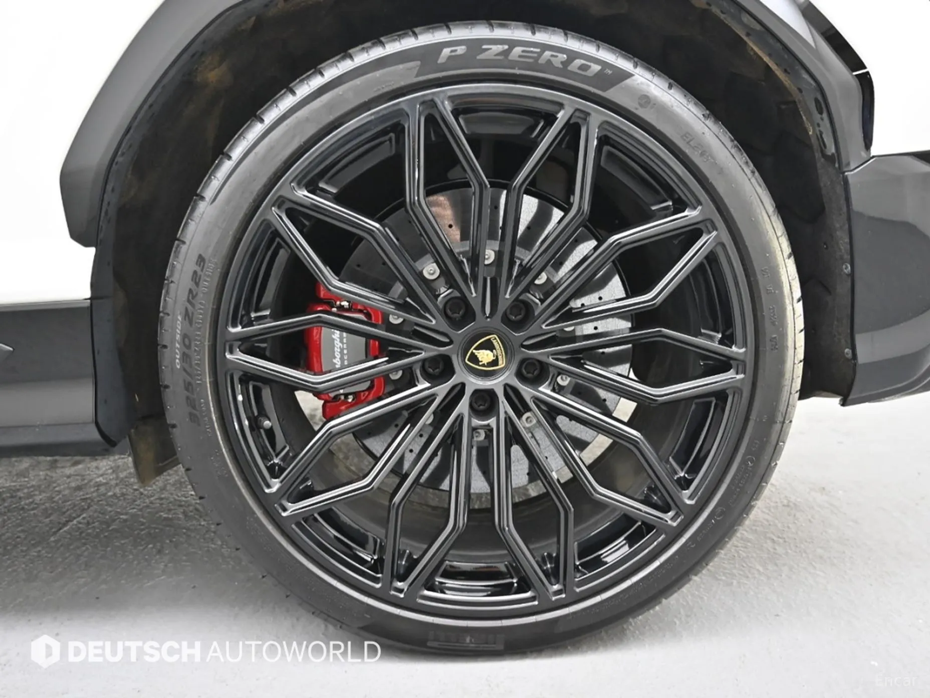 Lamborghini Urus превью 5