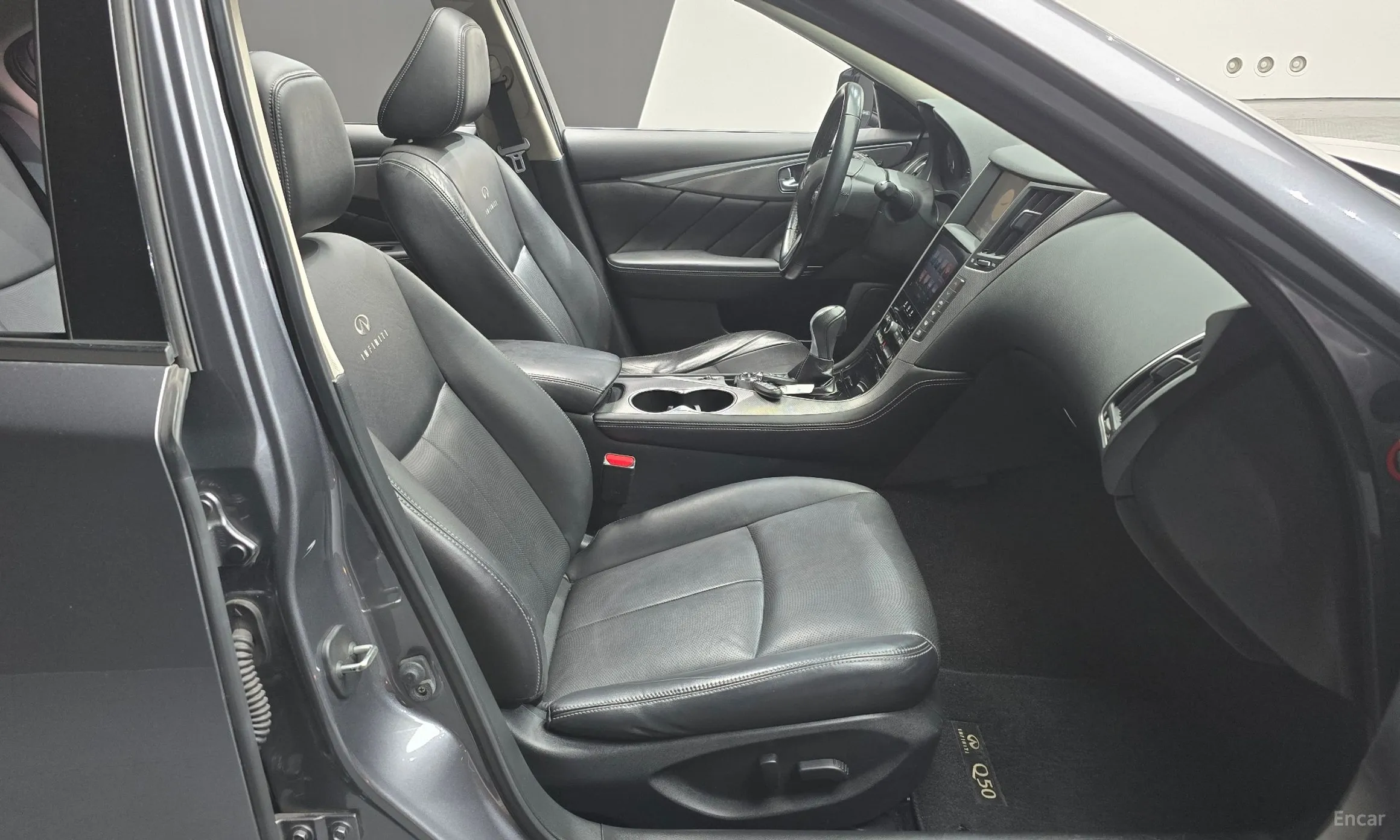 Infiniti Q50 превью 10