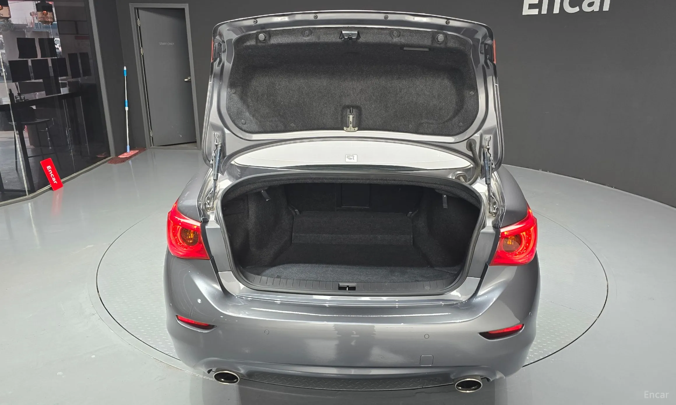 Infiniti Q50 превью 20