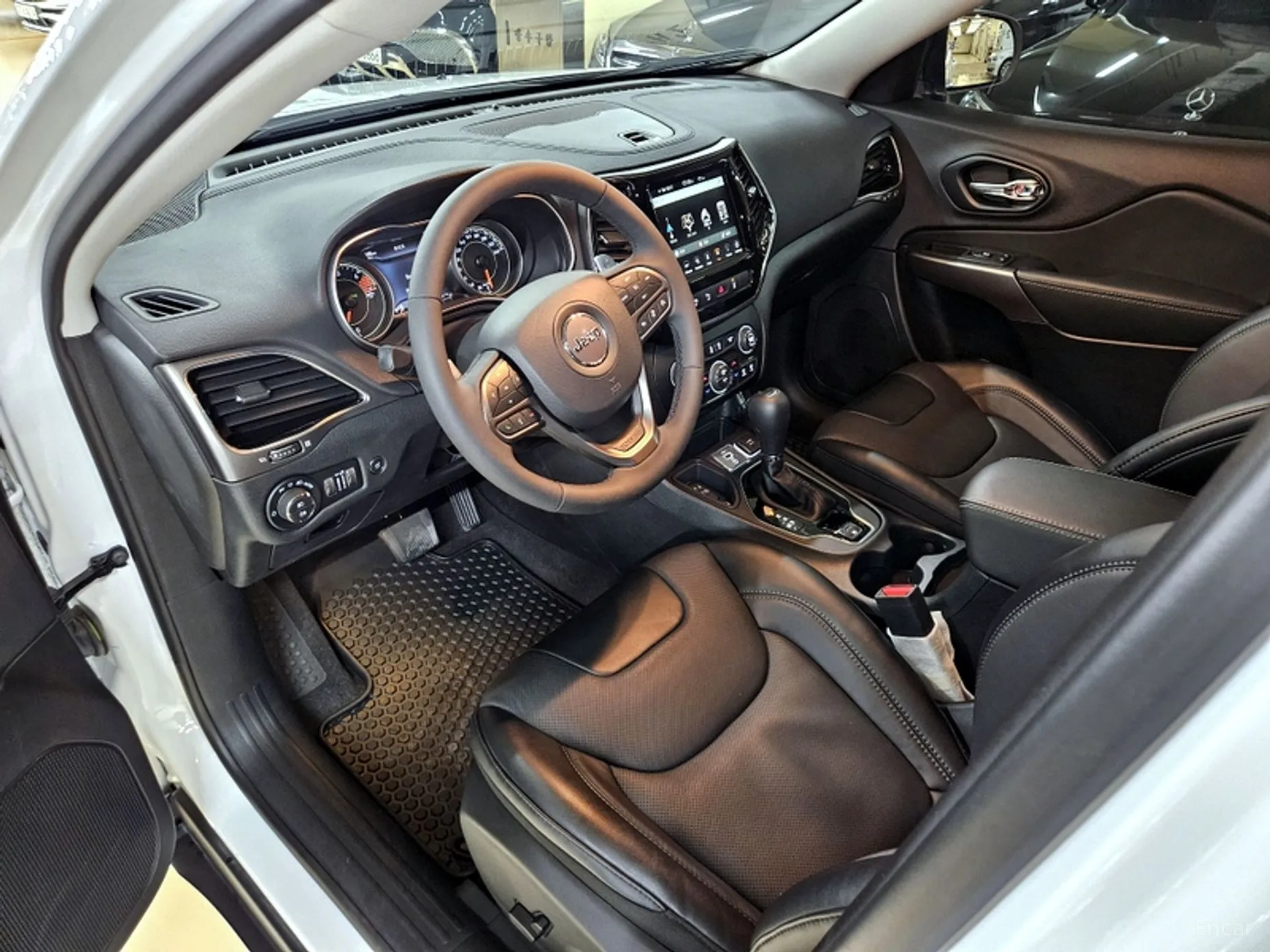 Jeep Cherokee (KL) превью 7