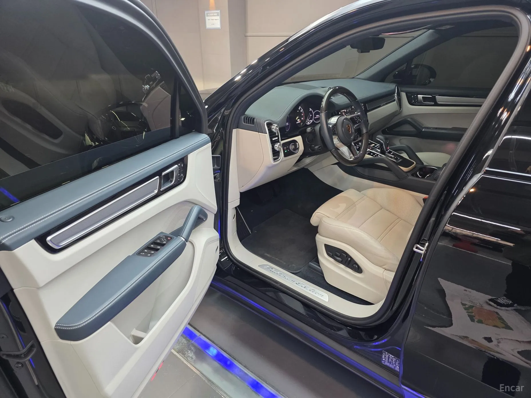Porsche Cayenne (PO536) превью 10