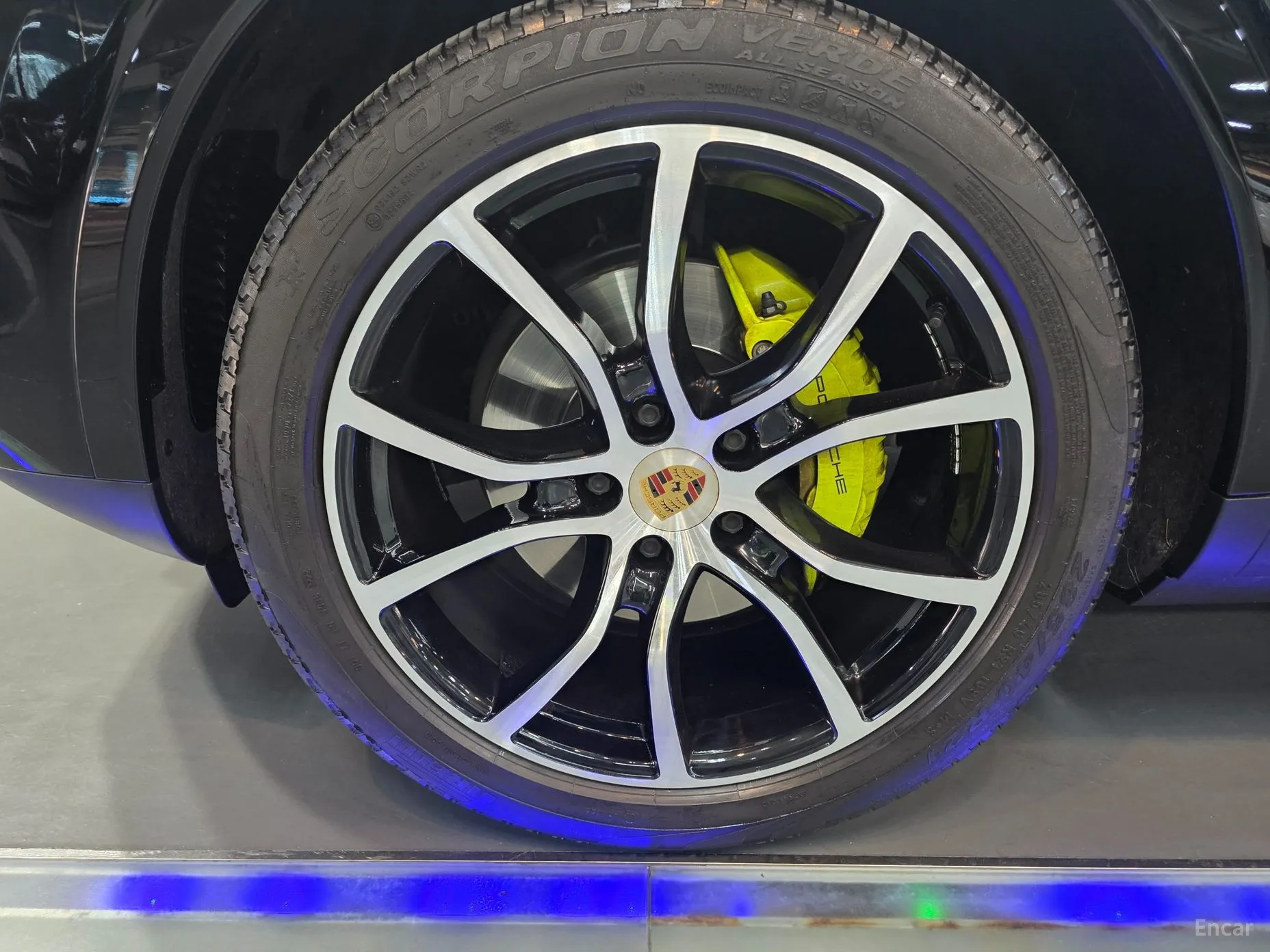 Porsche Cayenne (PO536) превью 5