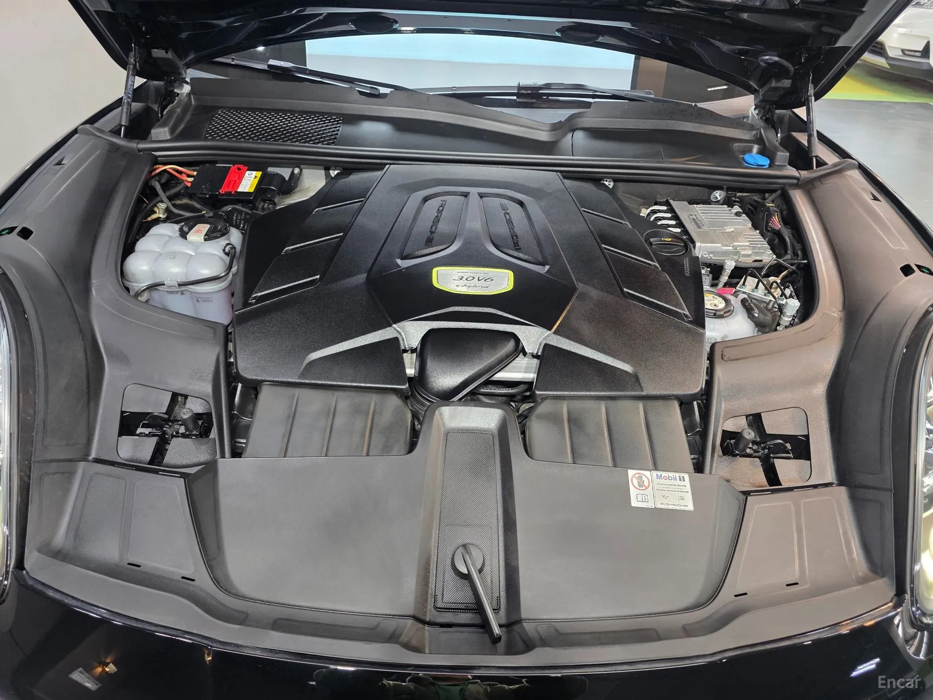Porsche Cayenne (PO536) превью 6