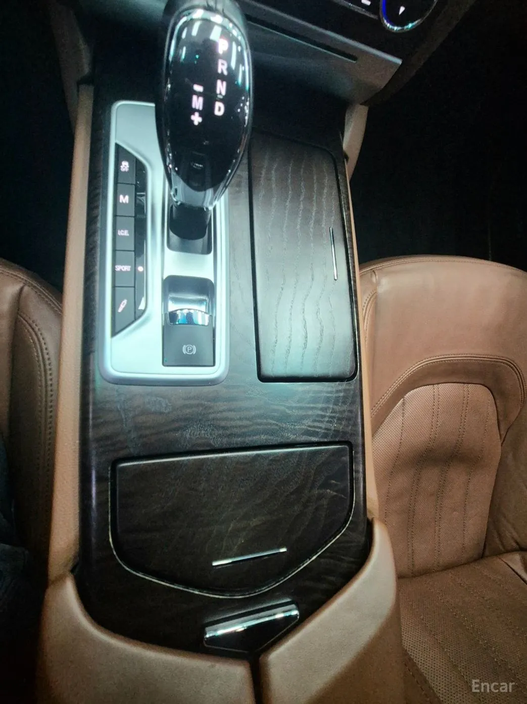 Maserati Quattroporte превью 9
