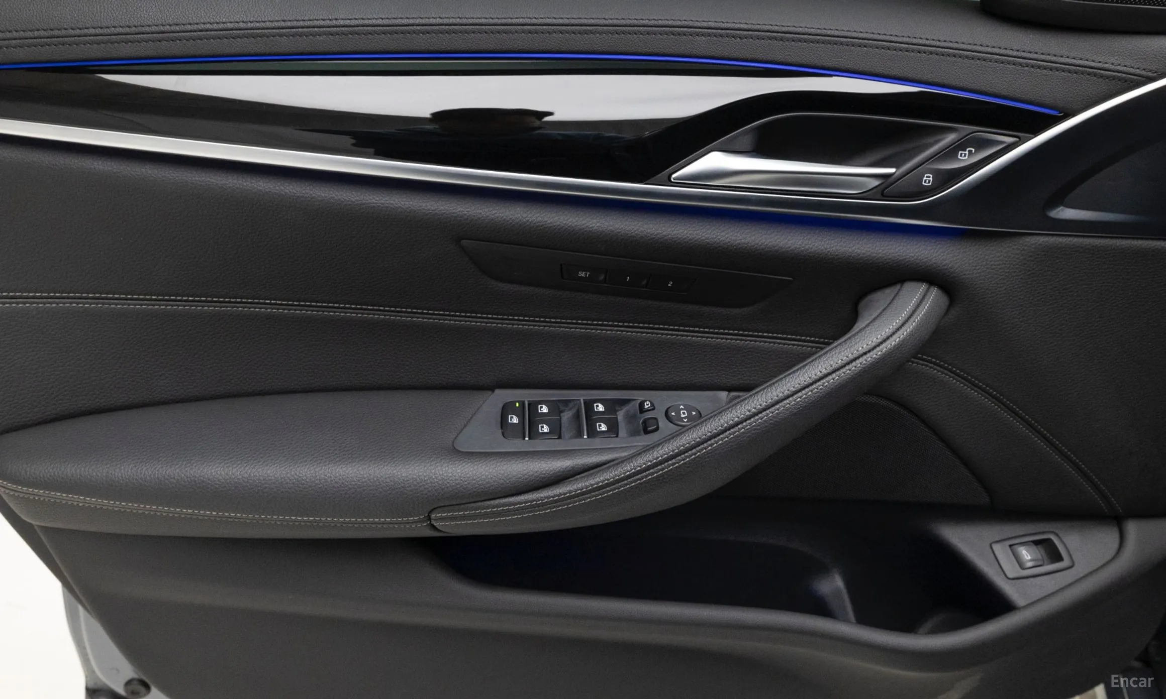 BMW 5 Series (G30) превью 11