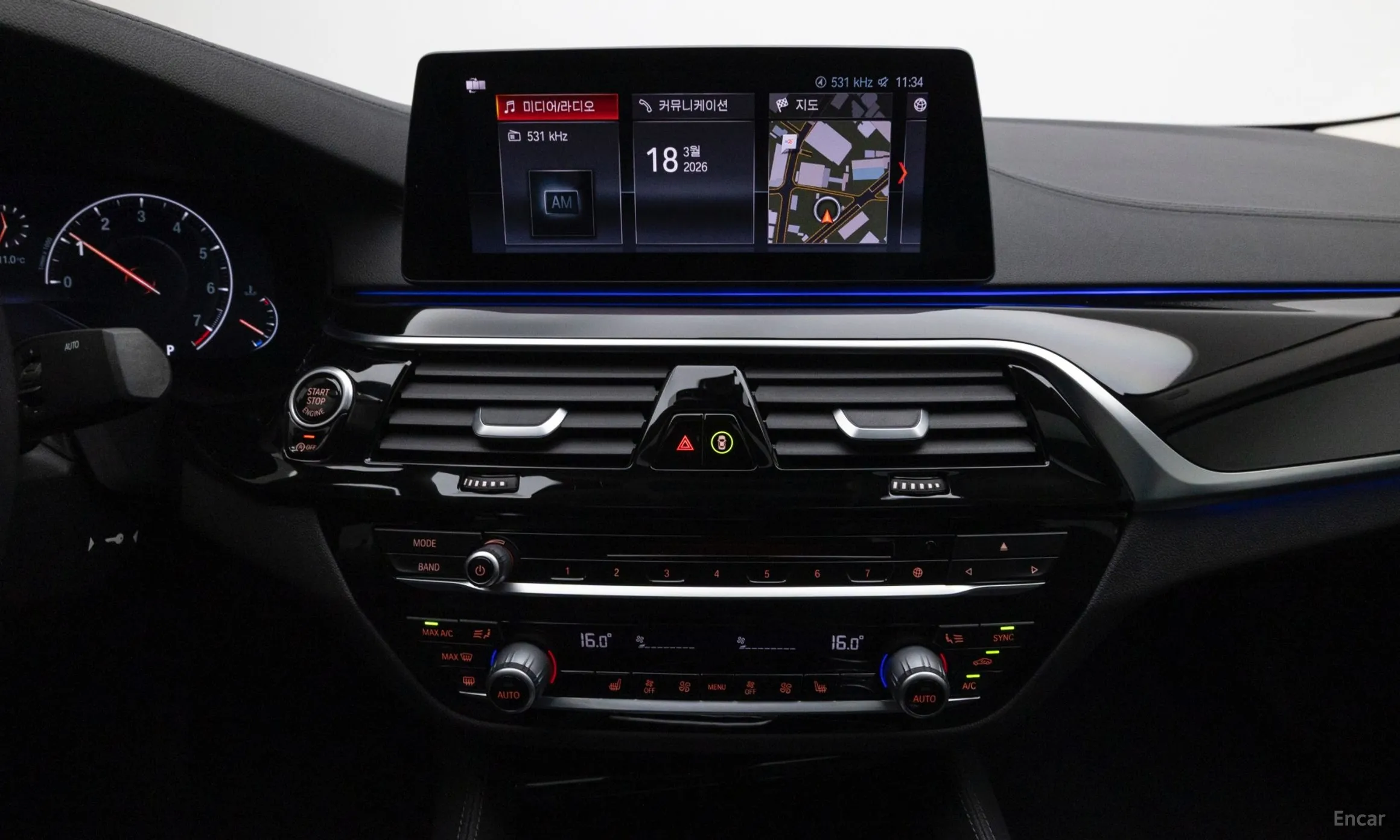 BMW 5 Series (G30) превью 14