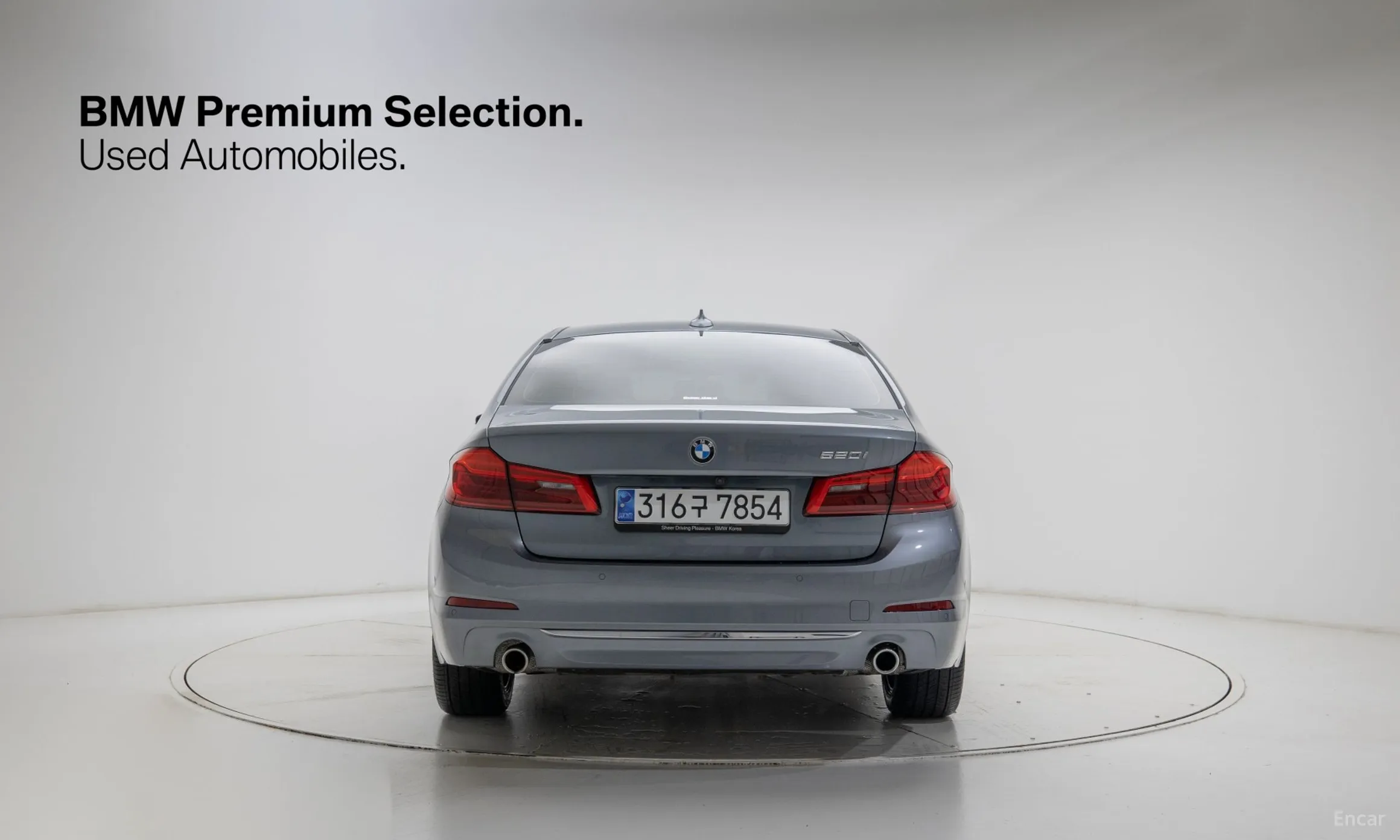 BMW 5 Series (G30) превью 4