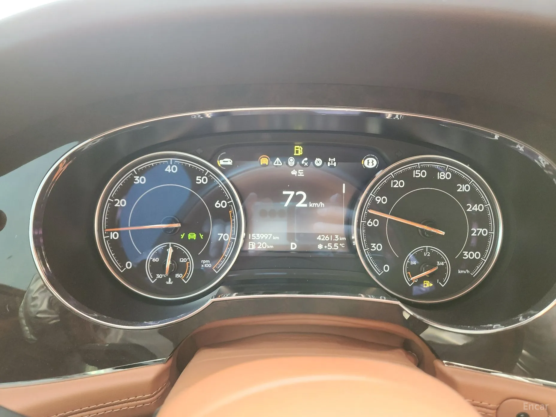 Bentley Bentayga превью 7