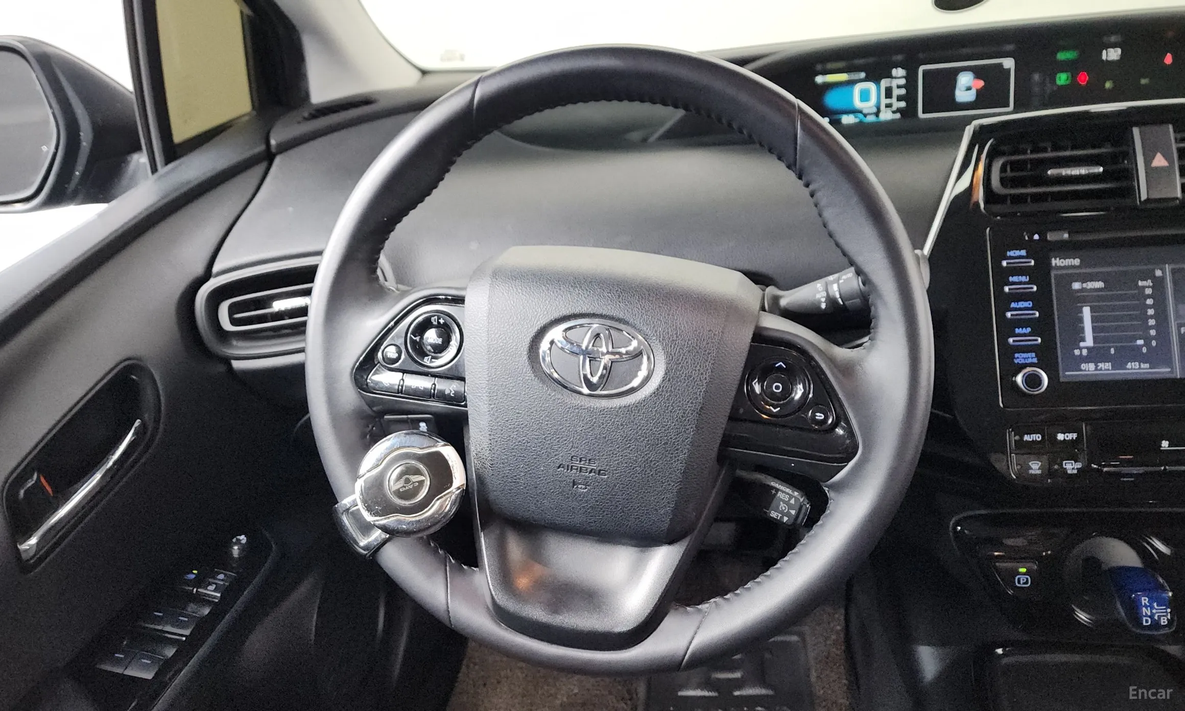 Toyota Prius 4th Generation превью 13