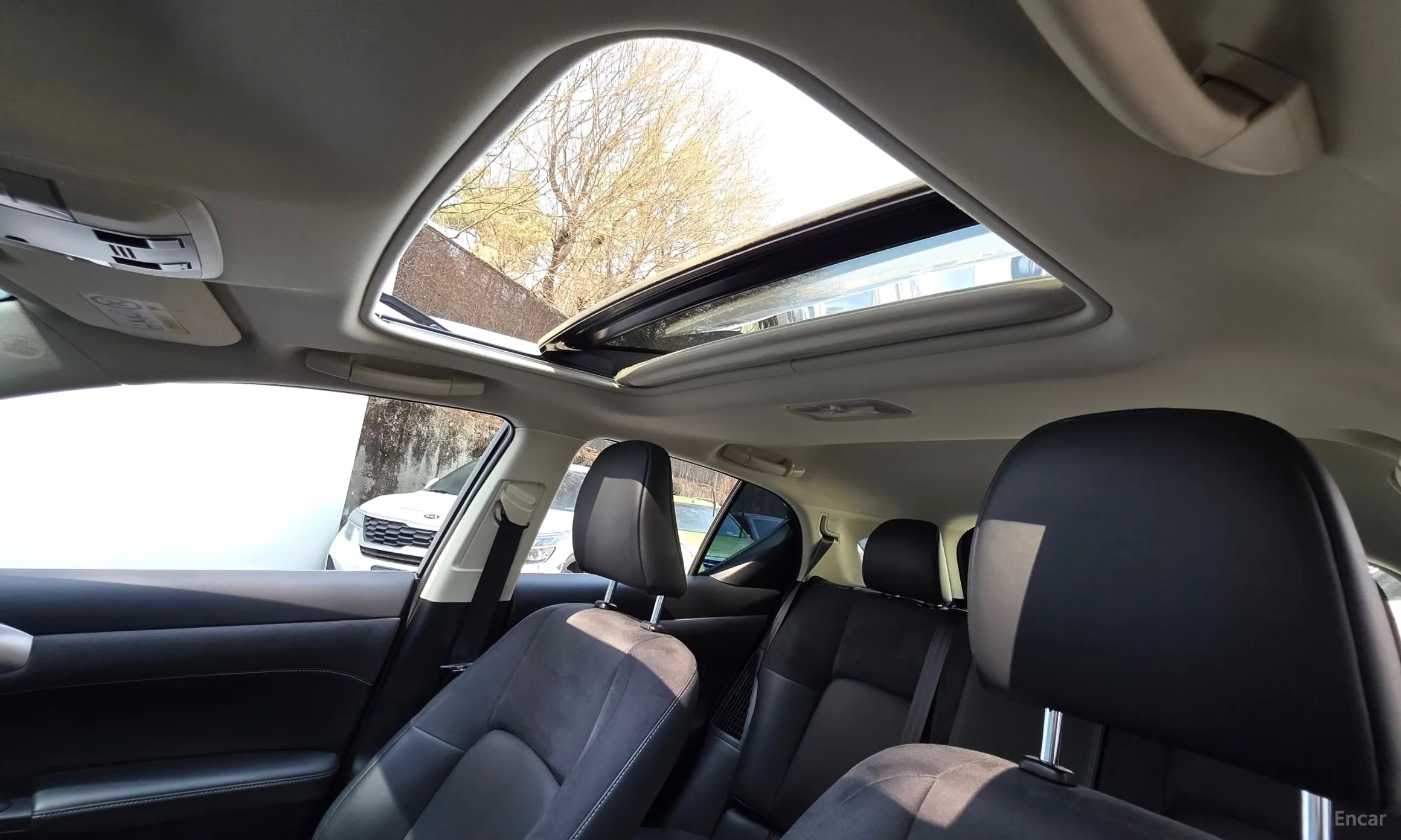Lexus CT200h превью 17