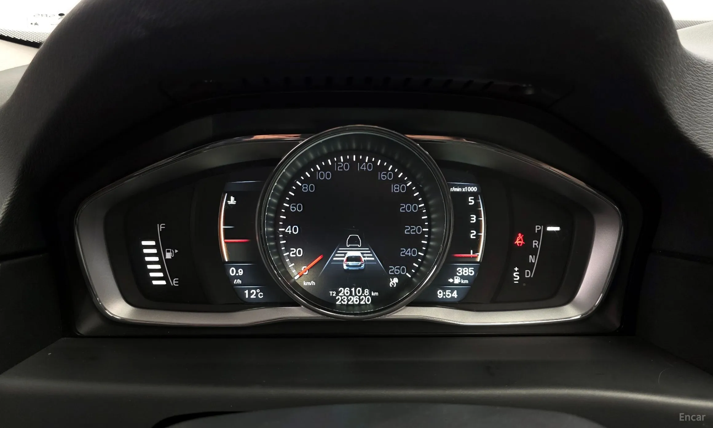 Volvo XC70 превью 8
