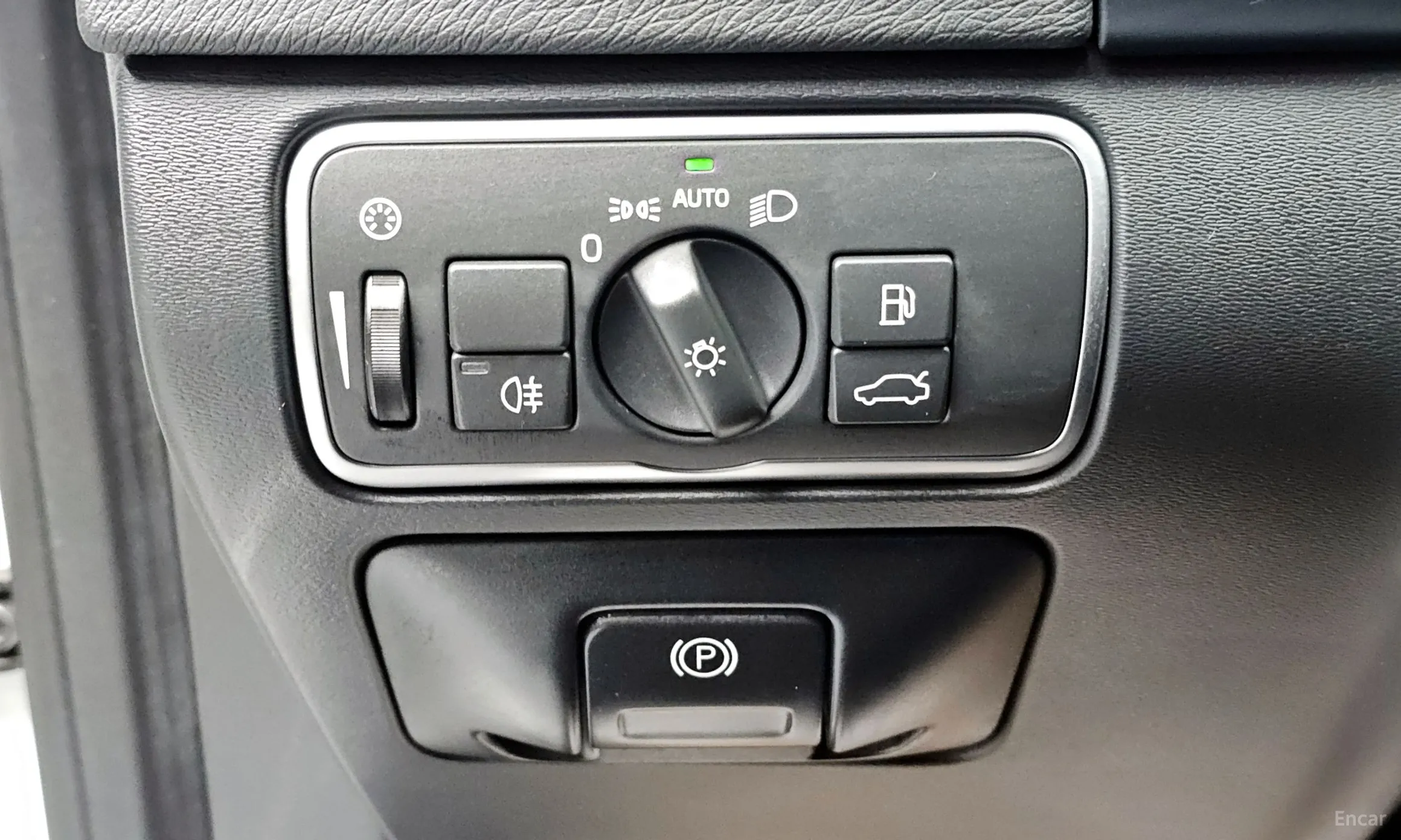 Volvo S60 превью 14