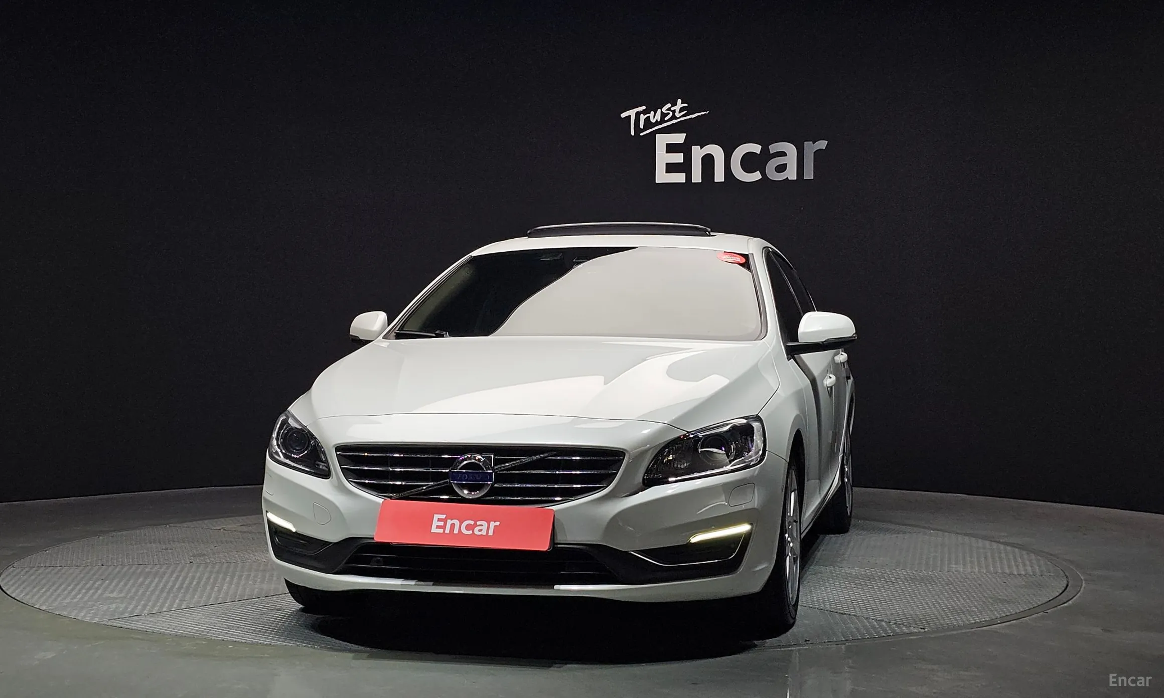 Volvo S60 превью 3