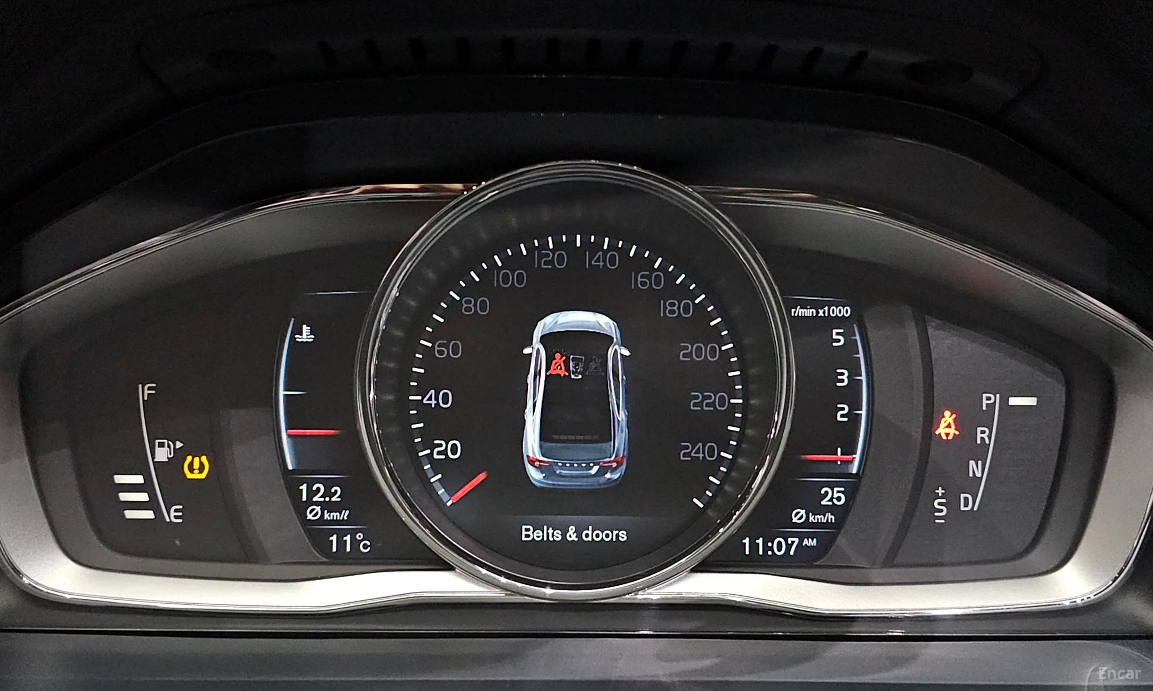 Volvo S60 превью 8