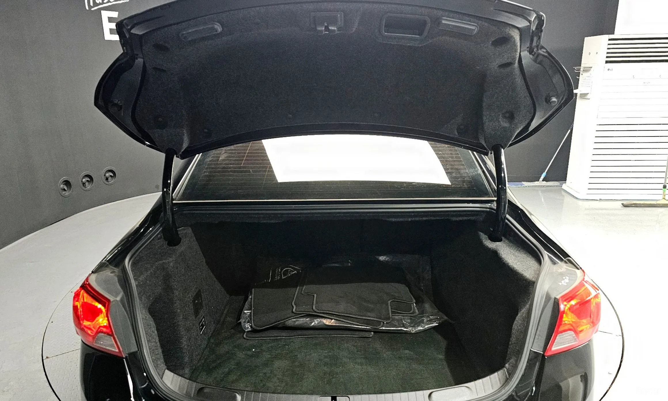 Chevrolet (GM Daewoo) Impala превью 20