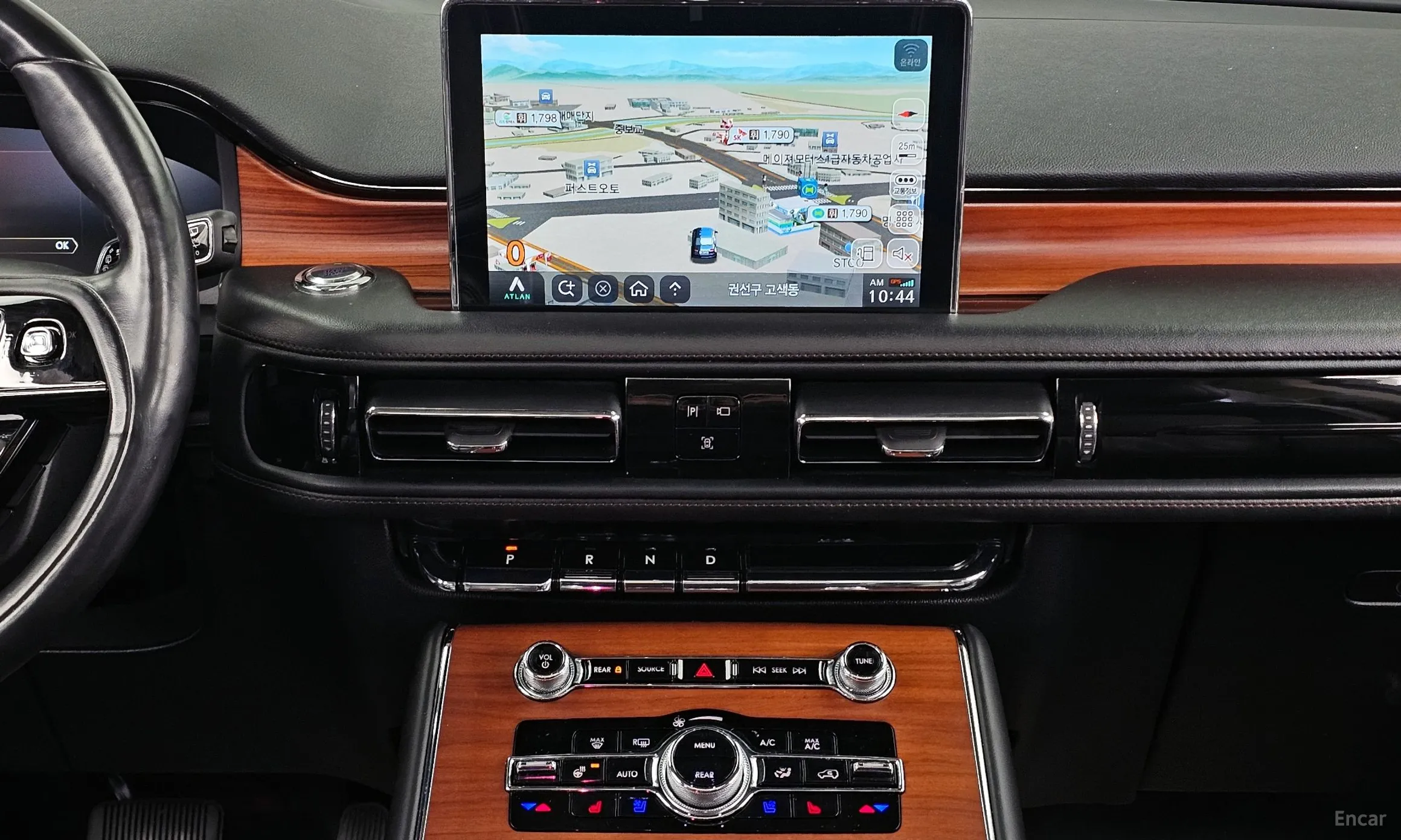 Lincoln Aviator 2nd Generation превью 14