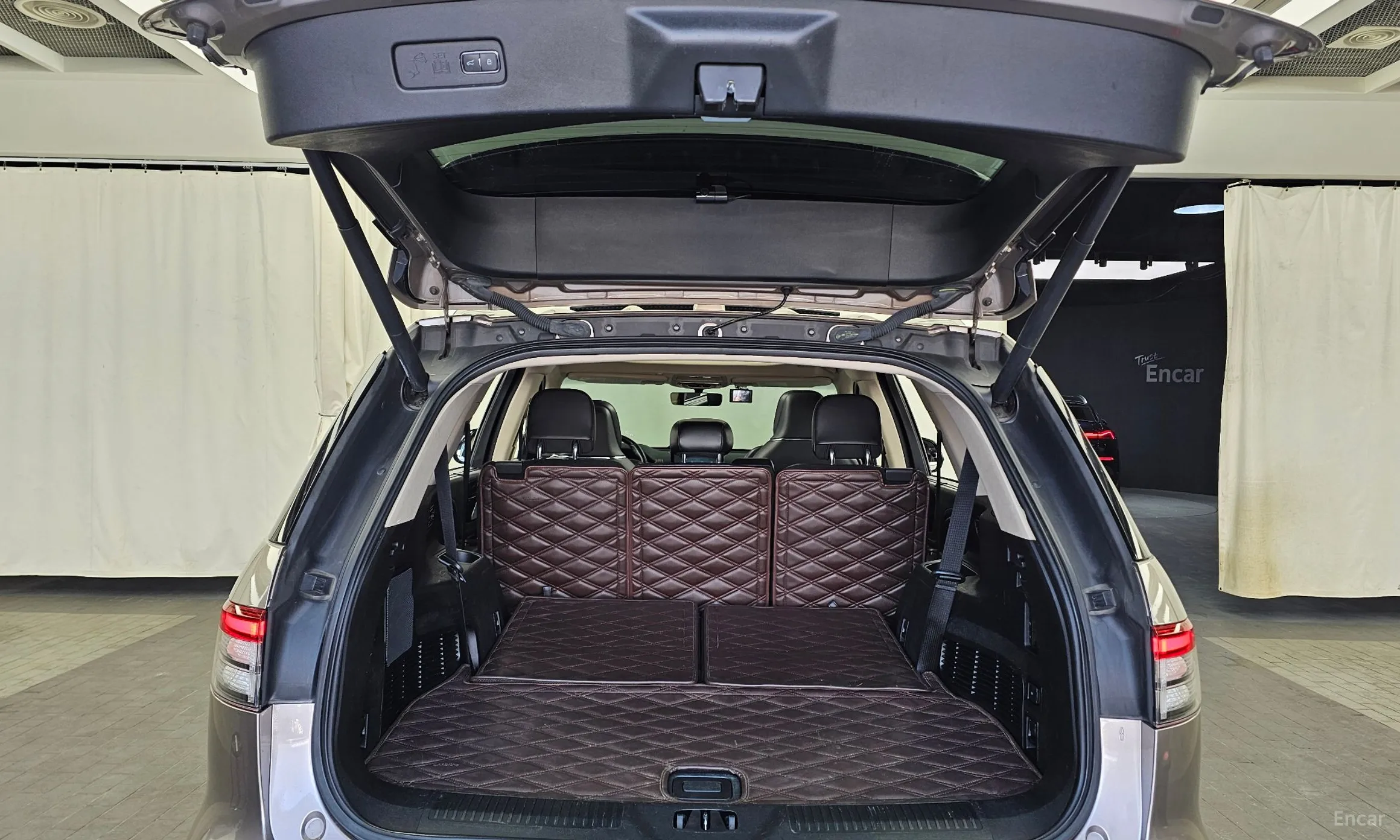 Lincoln Aviator 2nd Generation превью 20