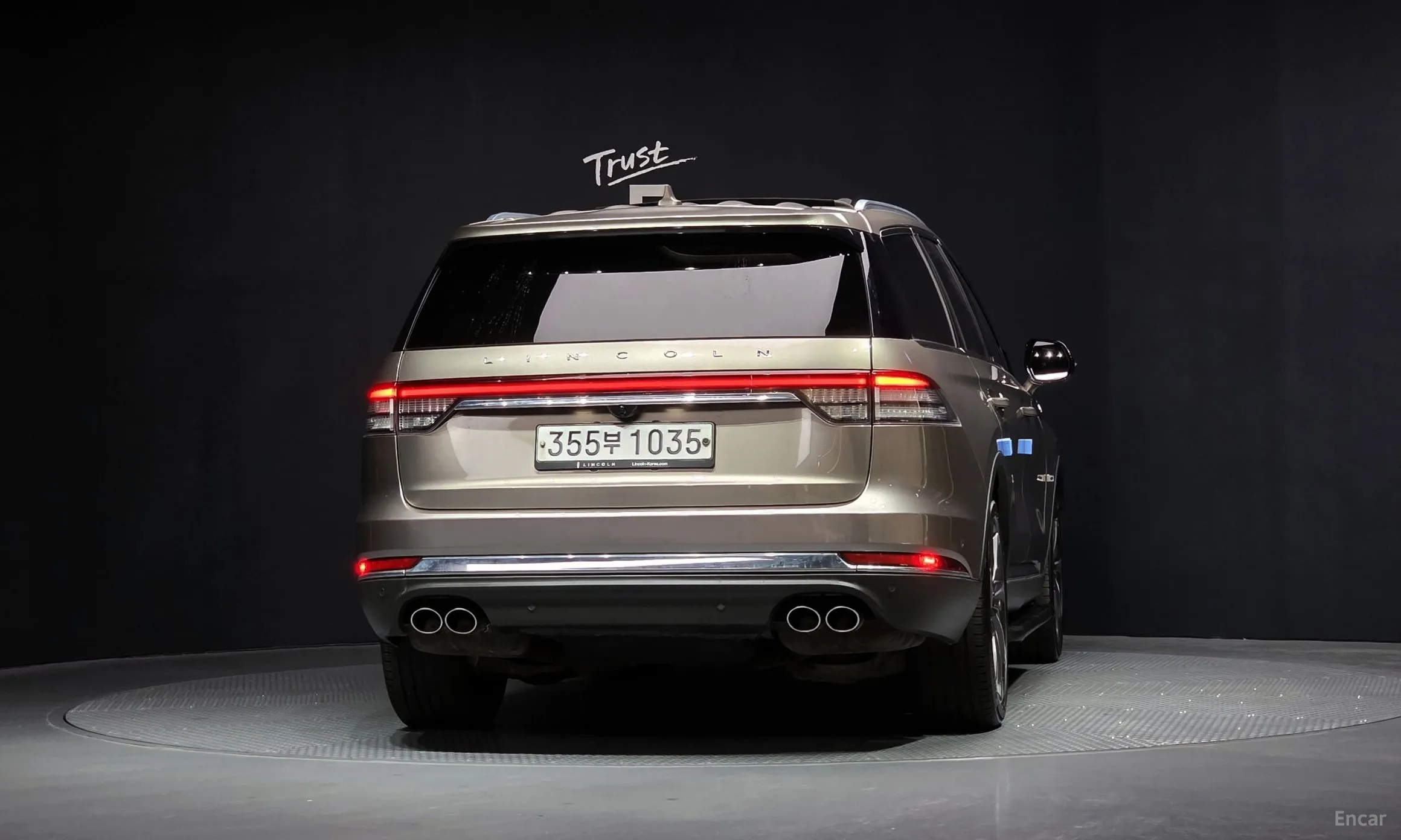 Lincoln Aviator 2nd Generation превью 4