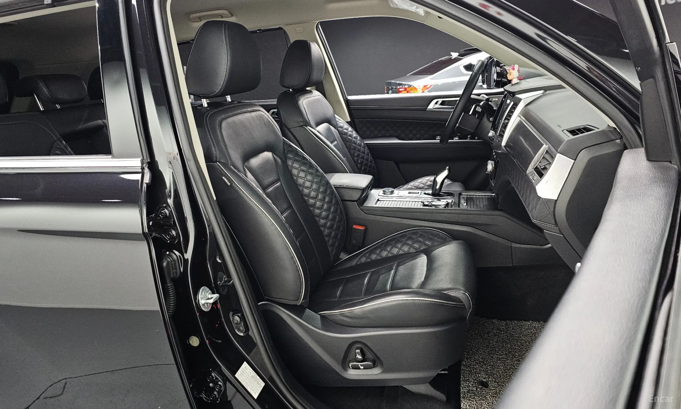 KG Mobility (SsangYong) Rexton превью 10