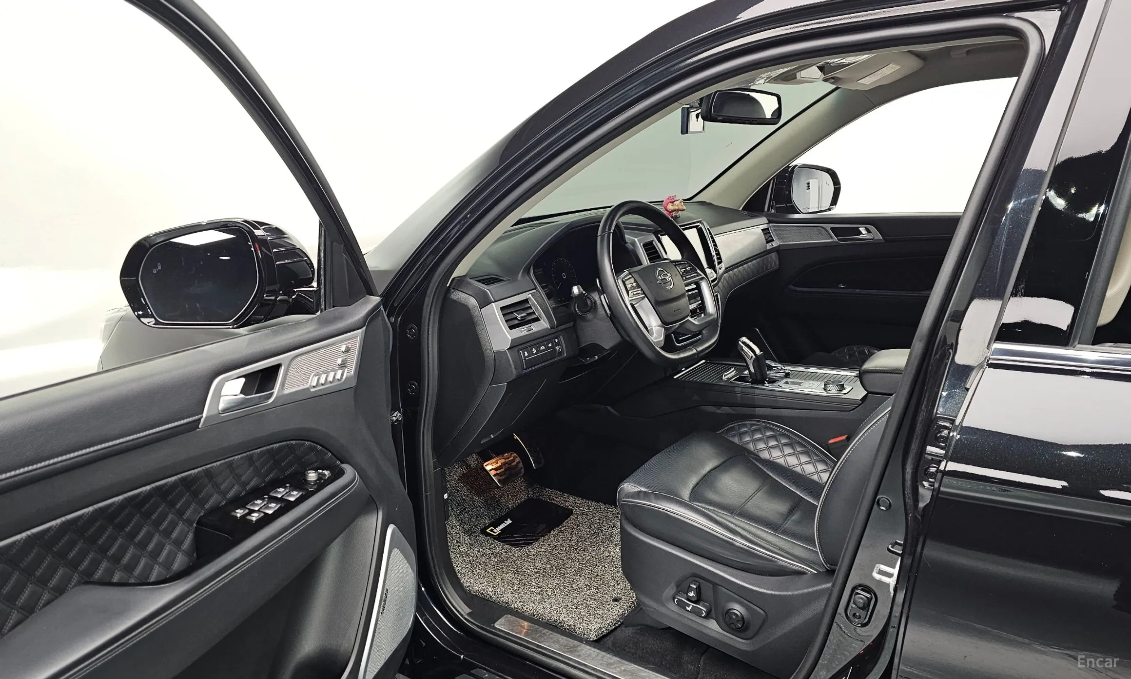 KG Mobility (SsangYong) Rexton превью 11
