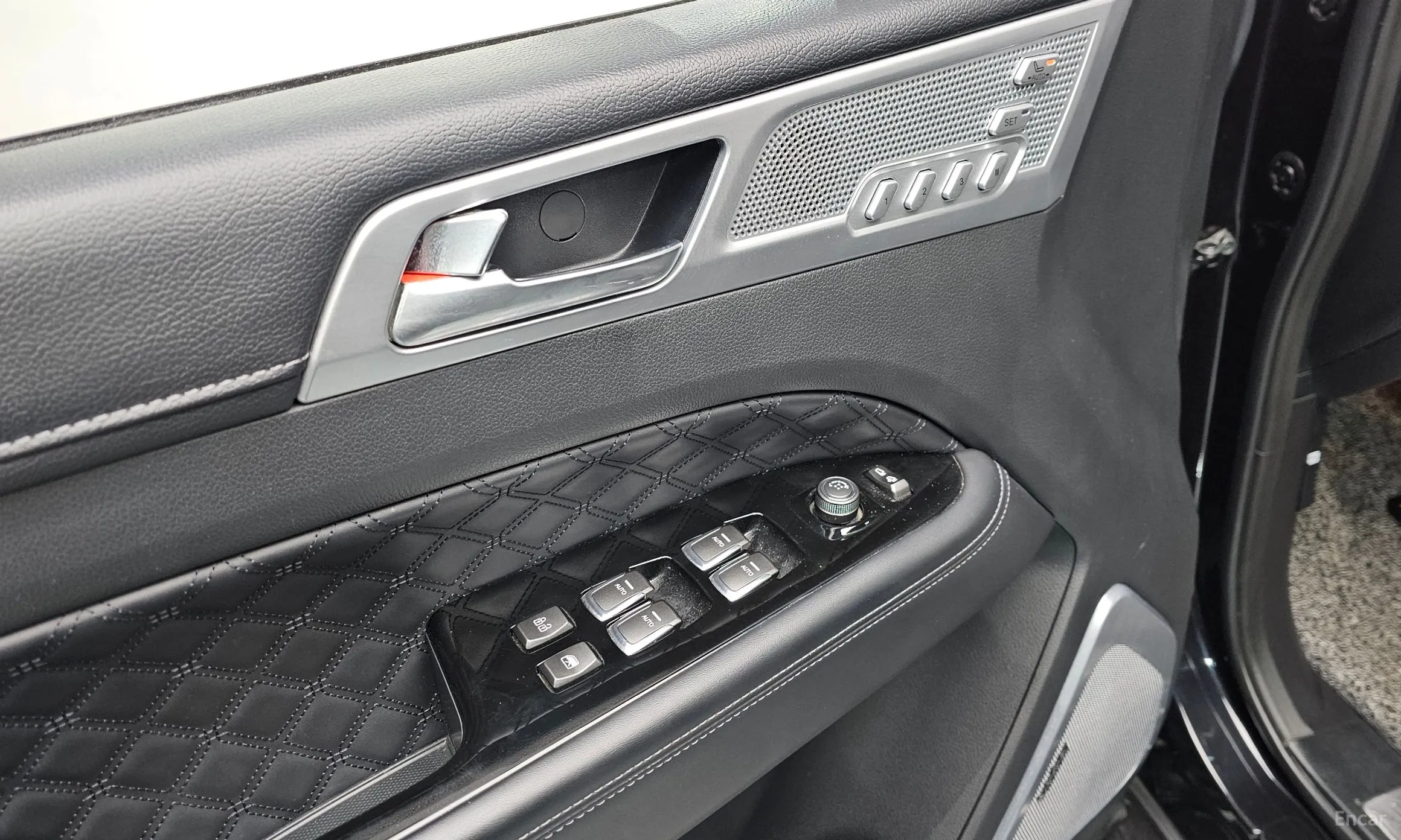 KG Mobility (SsangYong) Rexton превью 12