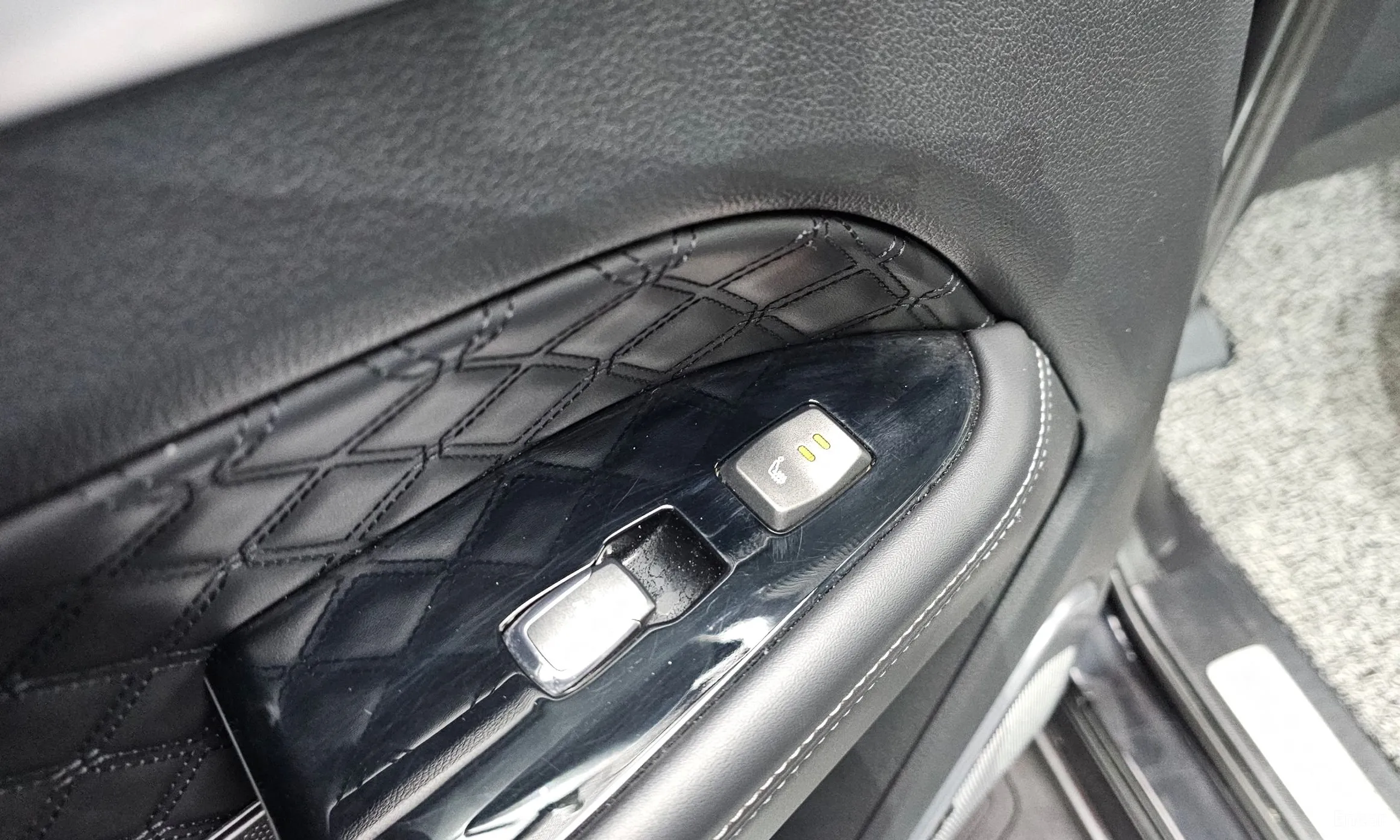 KG Mobility (SsangYong) Rexton превью 18