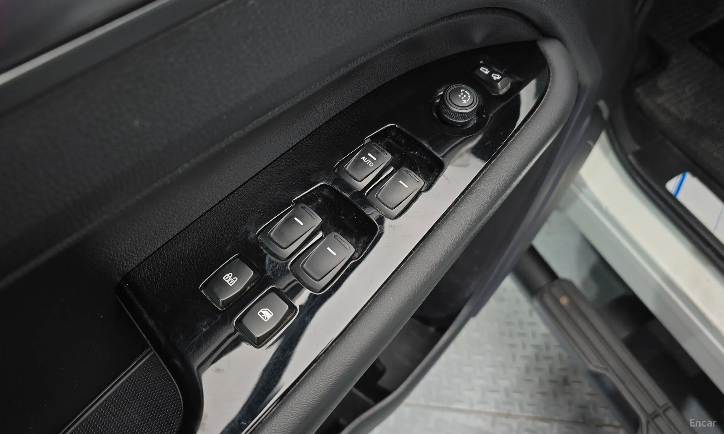 KG Mobility (SsangYong) Rexton Sports Khan превью 17