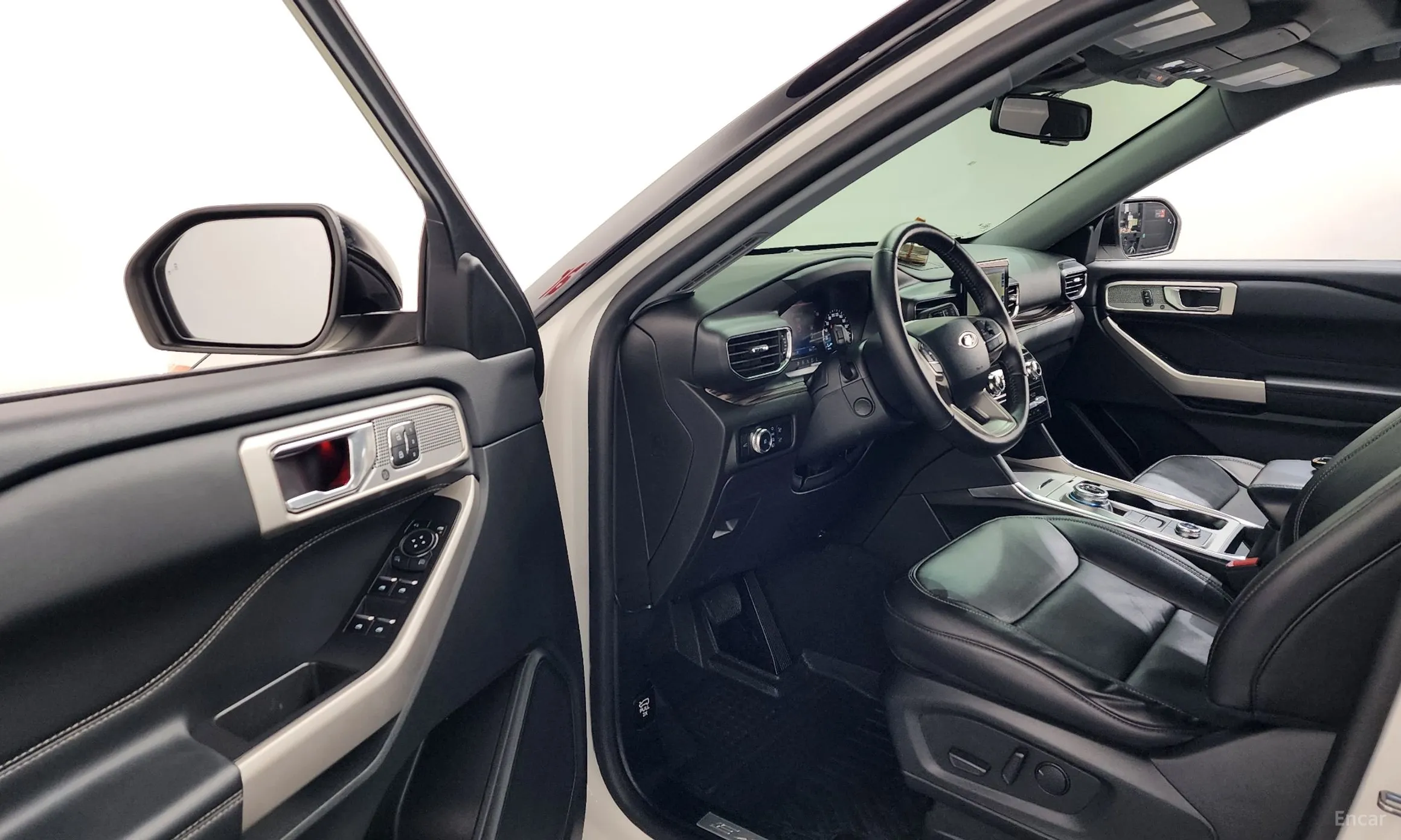 Ford Explorer 6th Generation превью 10