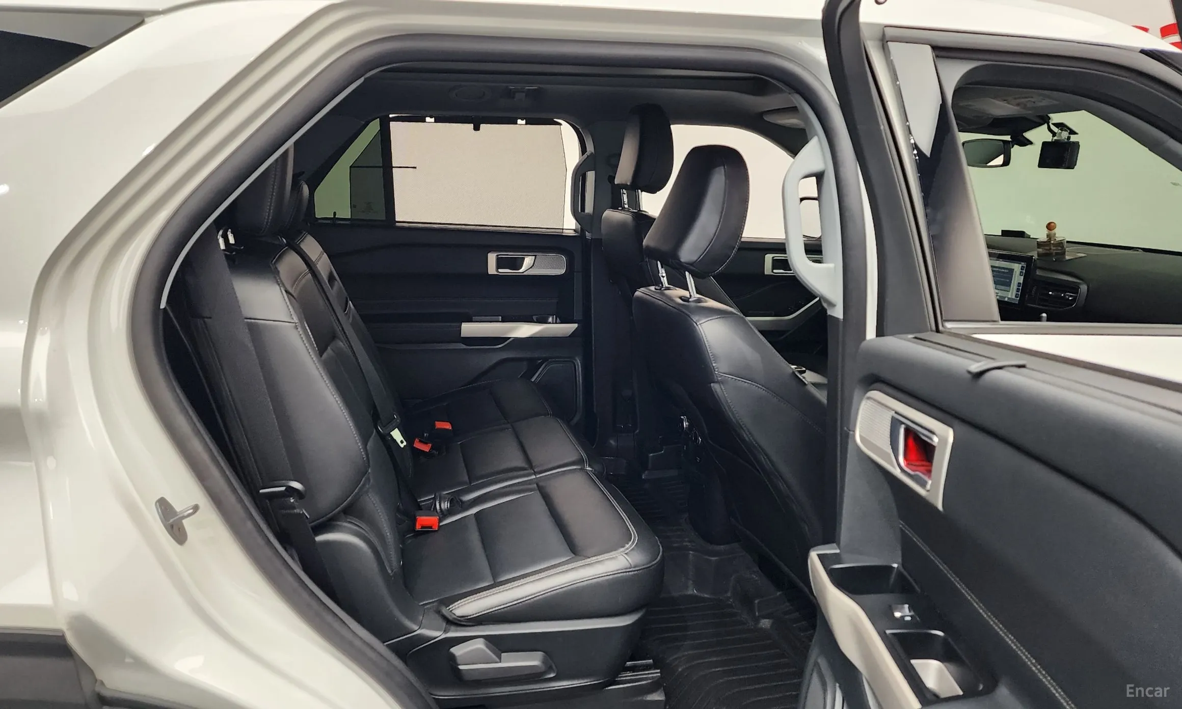 Ford Explorer 6th Generation превью 12