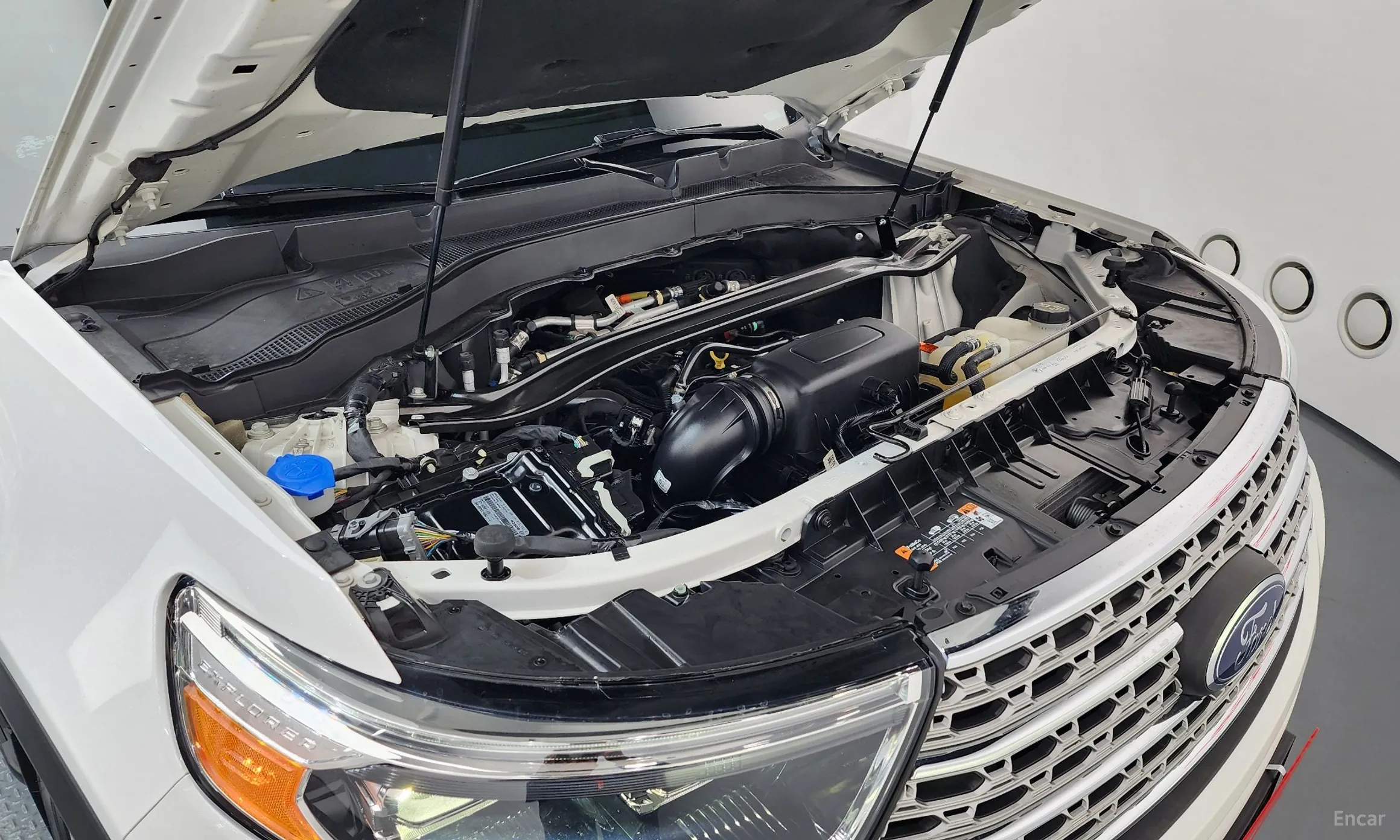 Ford Explorer 6th Generation превью 6