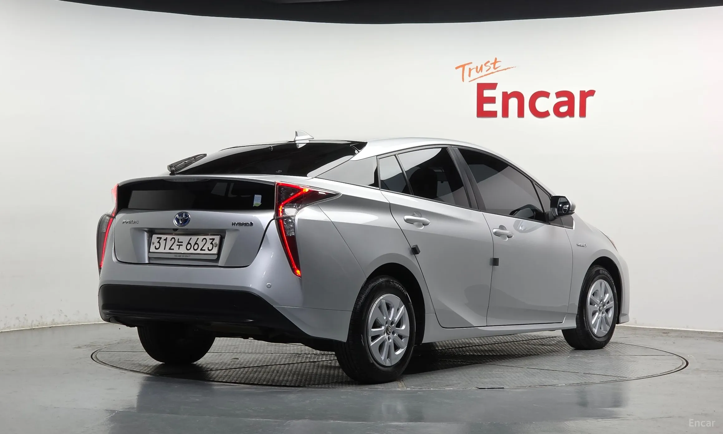 Toyota Prius 4th Generation