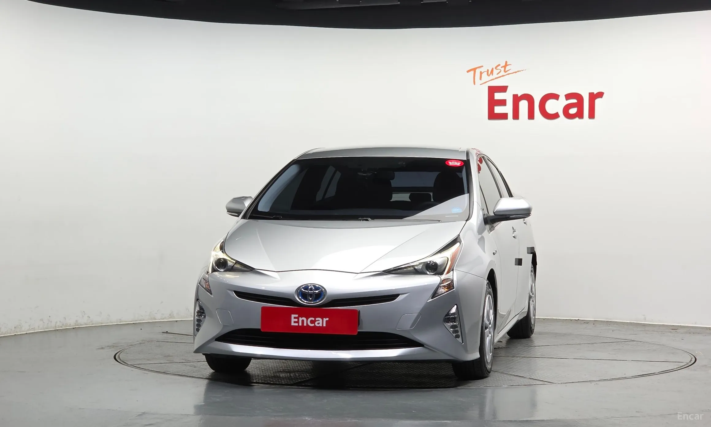 Toyota Prius 4th Generation превью 3
