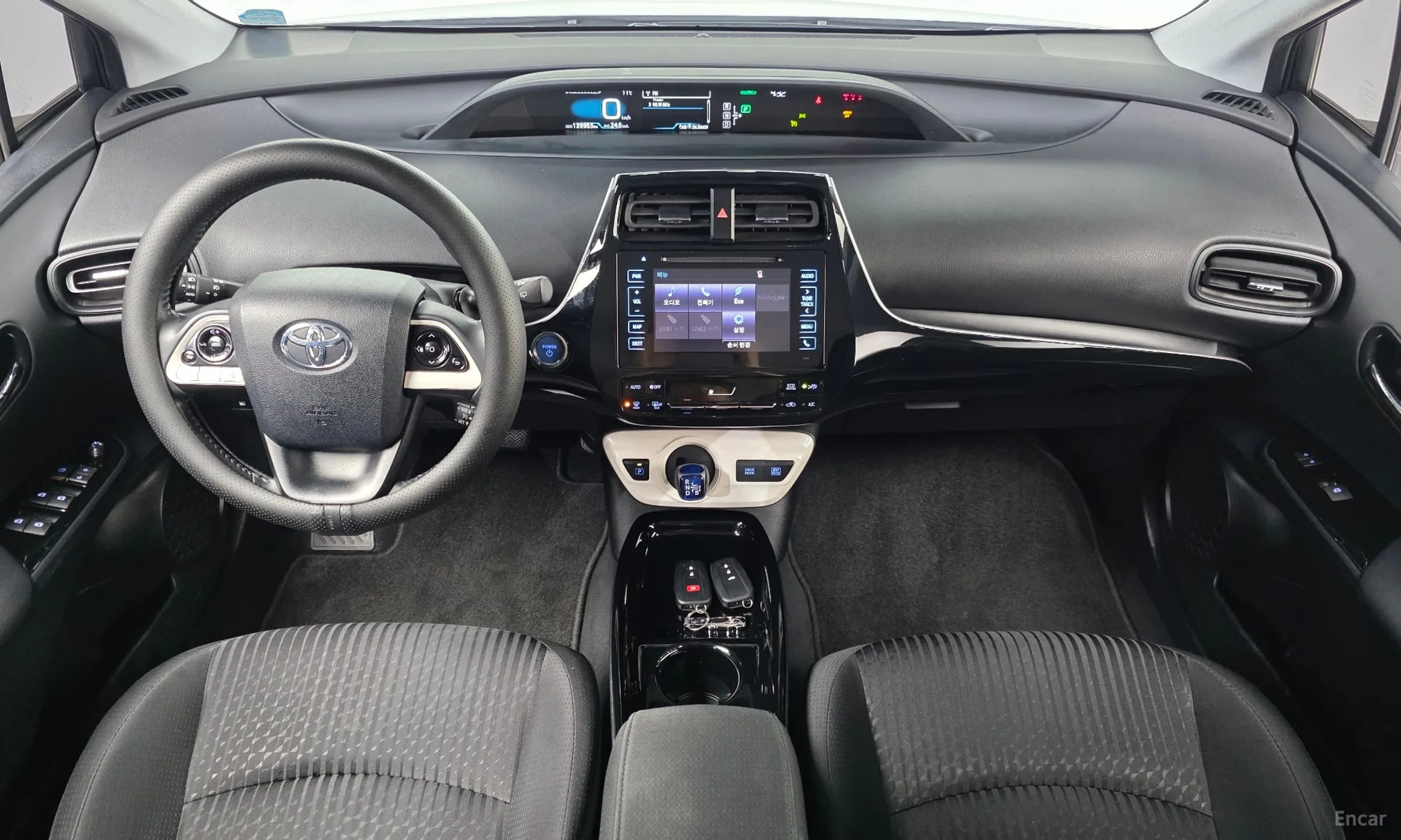 Toyota Prius 4th Generation превью 7