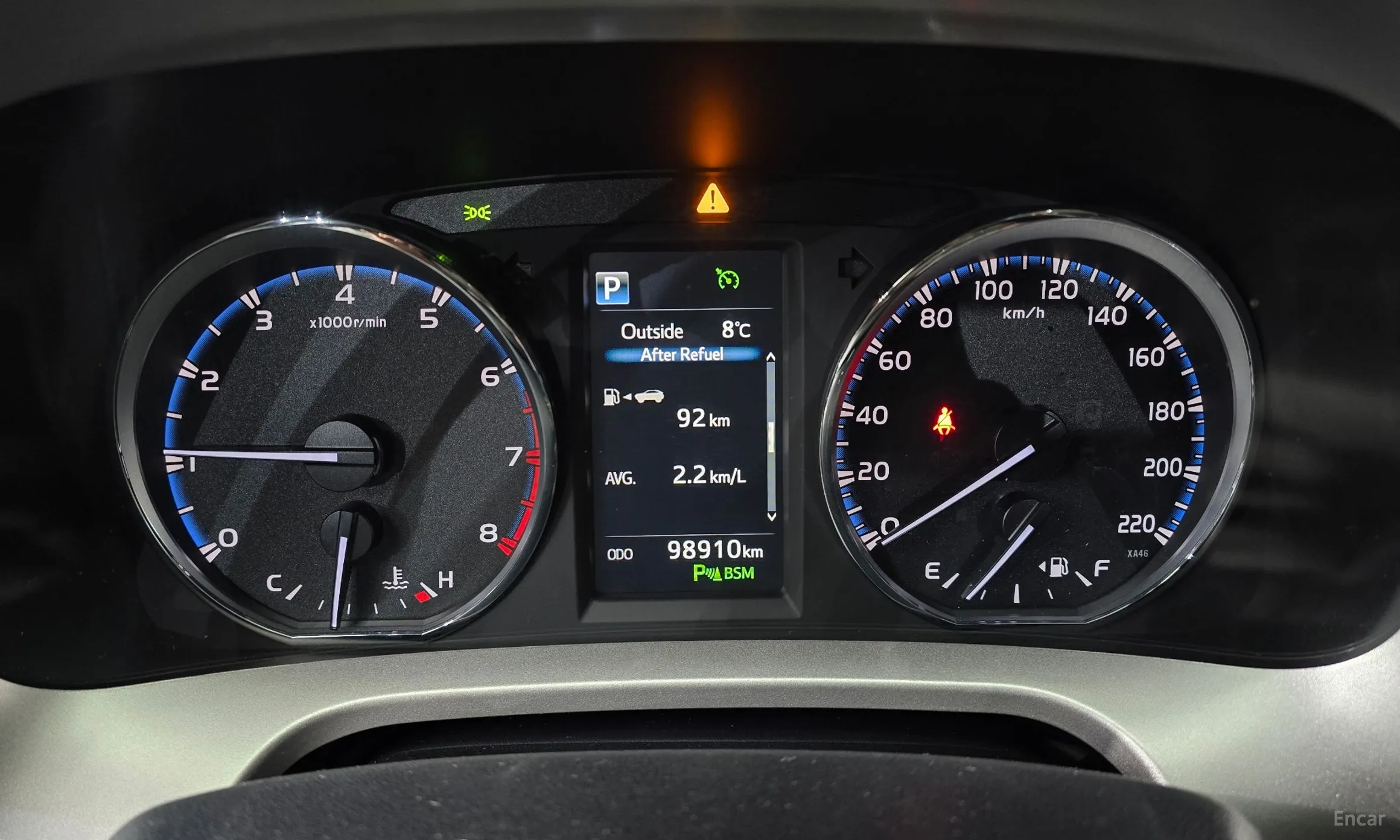 Toyota RAV4 превью 8