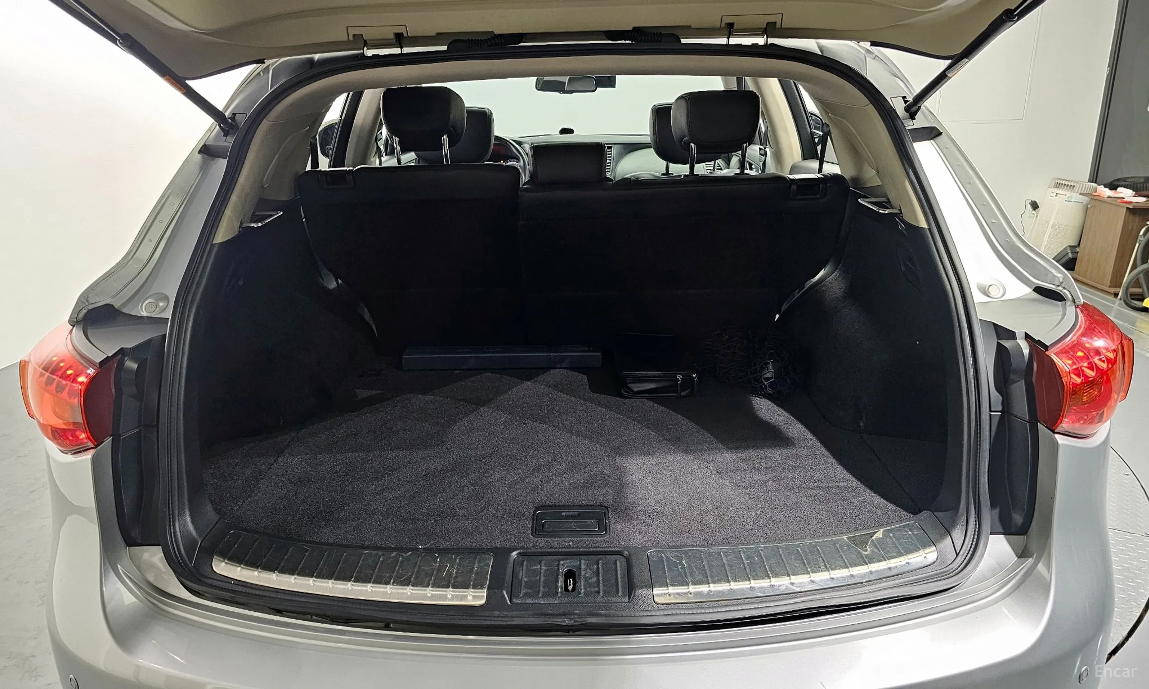 Infiniti FX35 превью 20