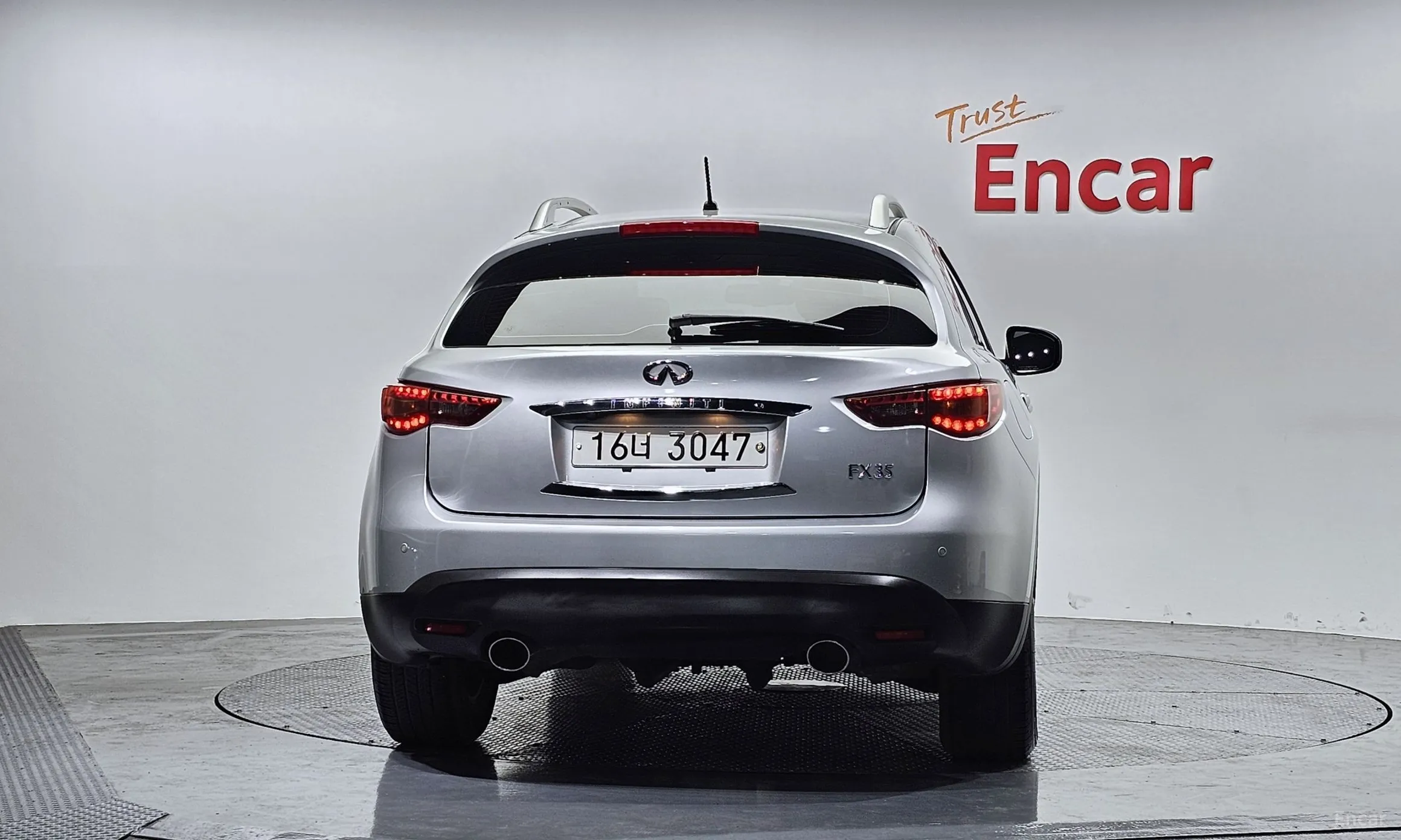 Infiniti FX35 превью 4